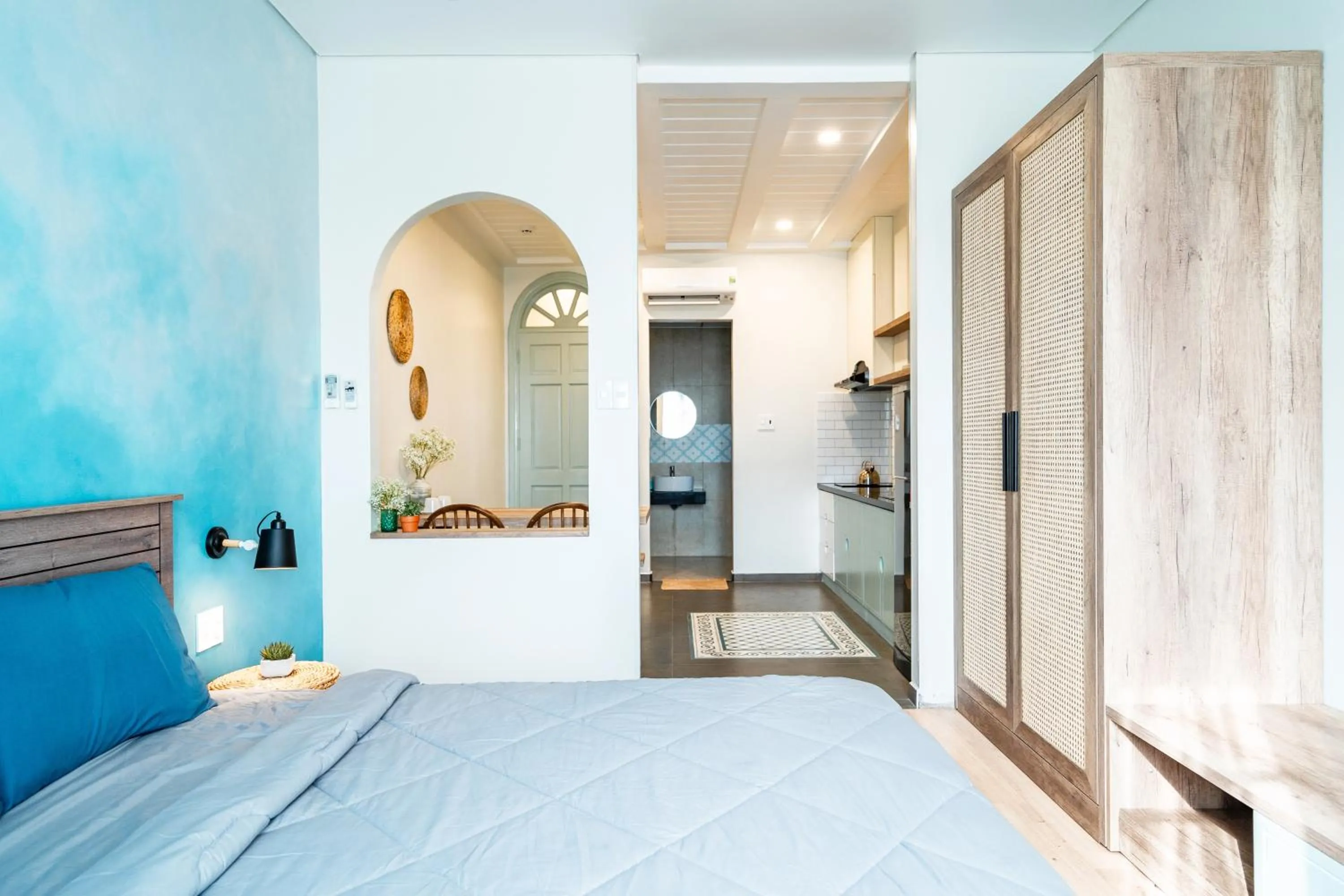 Bedroom, Bed in Mecozy Apartel