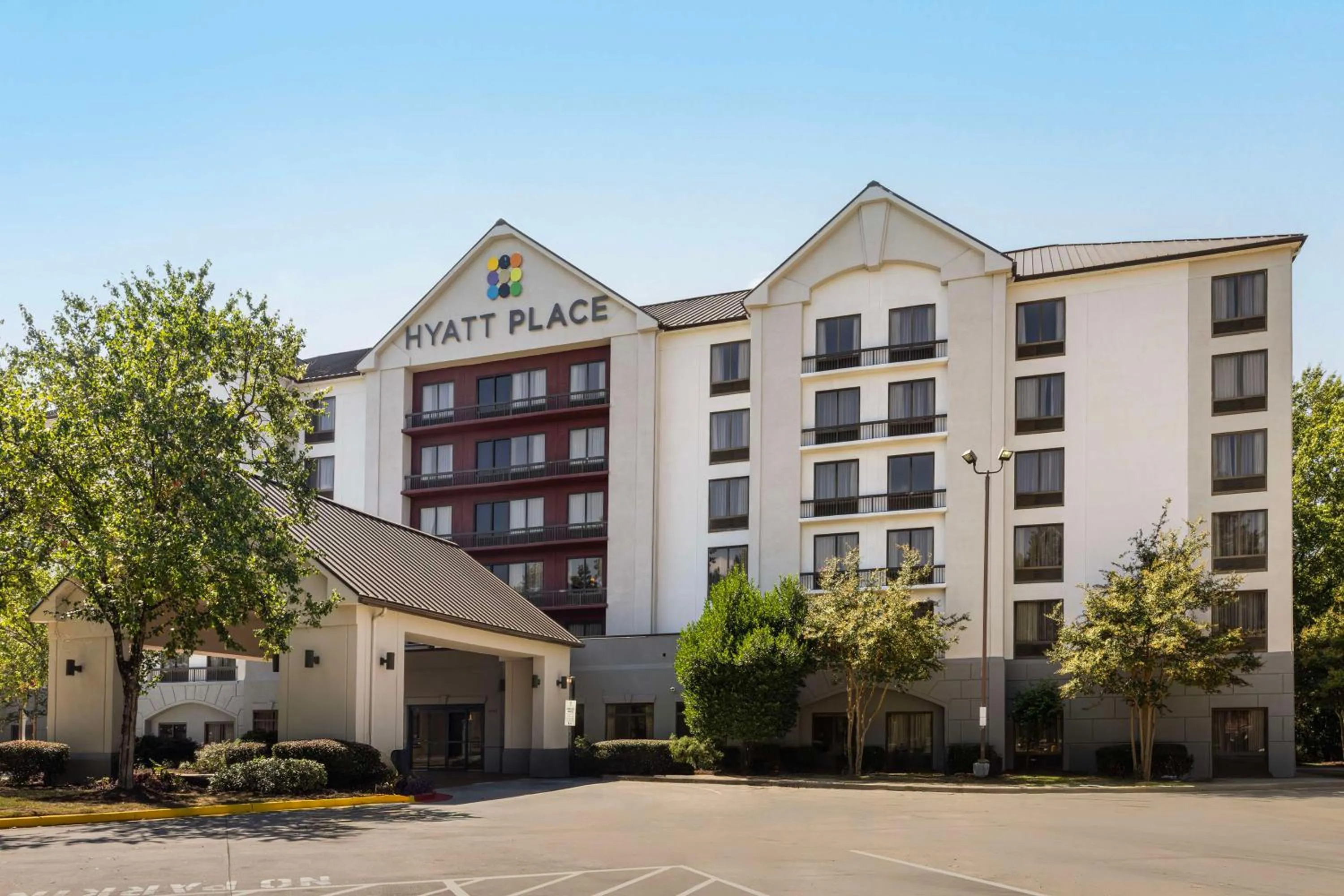 Property building in Hyatt Place Atlanta Airport South