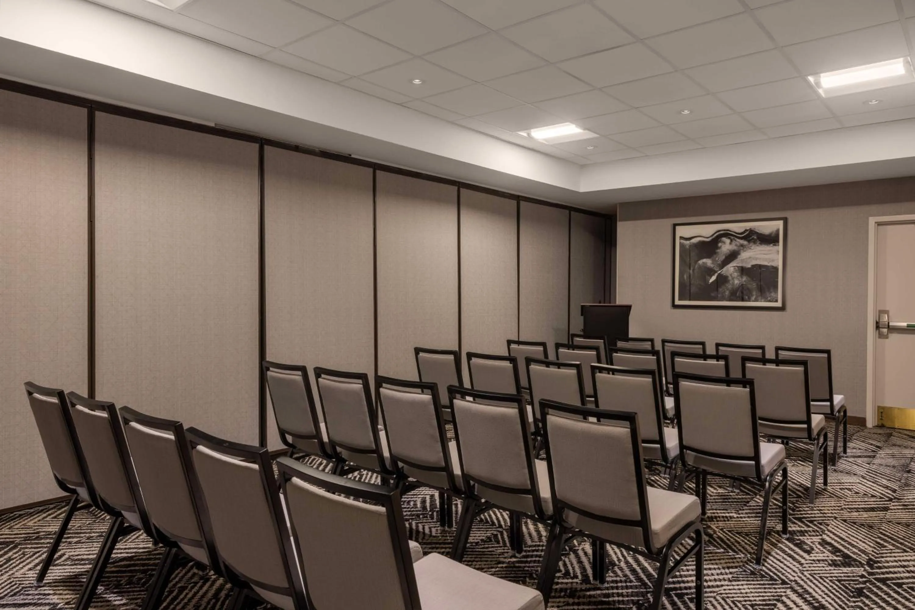 Meeting/conference room in Hyatt Place Atlanta Airport South