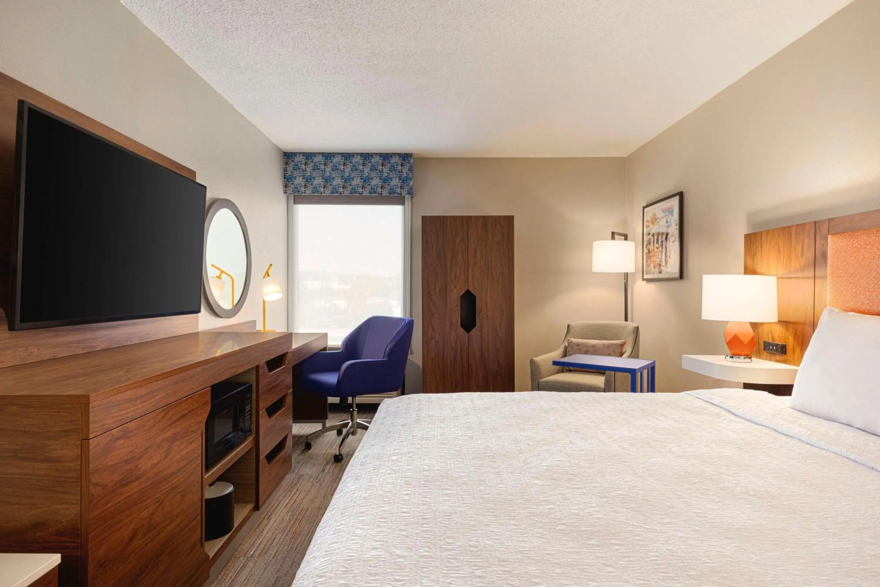 Bed in Hampton Inn Charlottesville