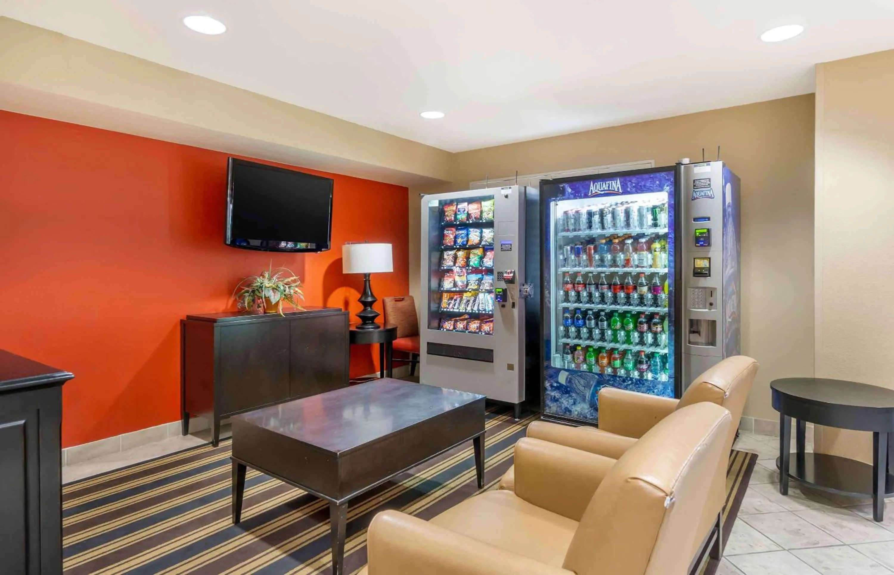 Property building in Extended Stay America Suites - Seattle - Bothell - Canyon Park