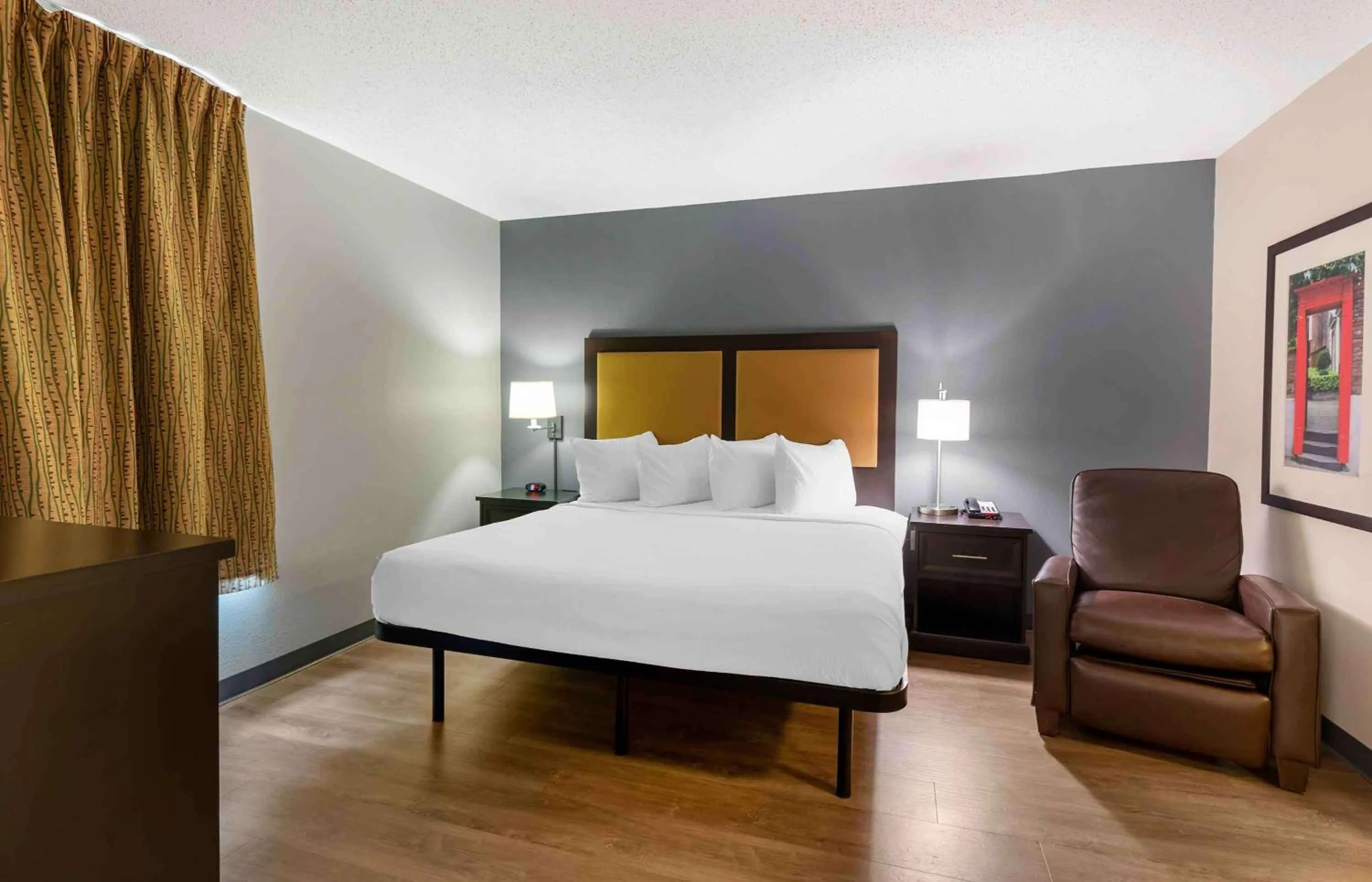 Bedroom, Bed in Extended Stay America Suites - North Chesterfield - Arboretum