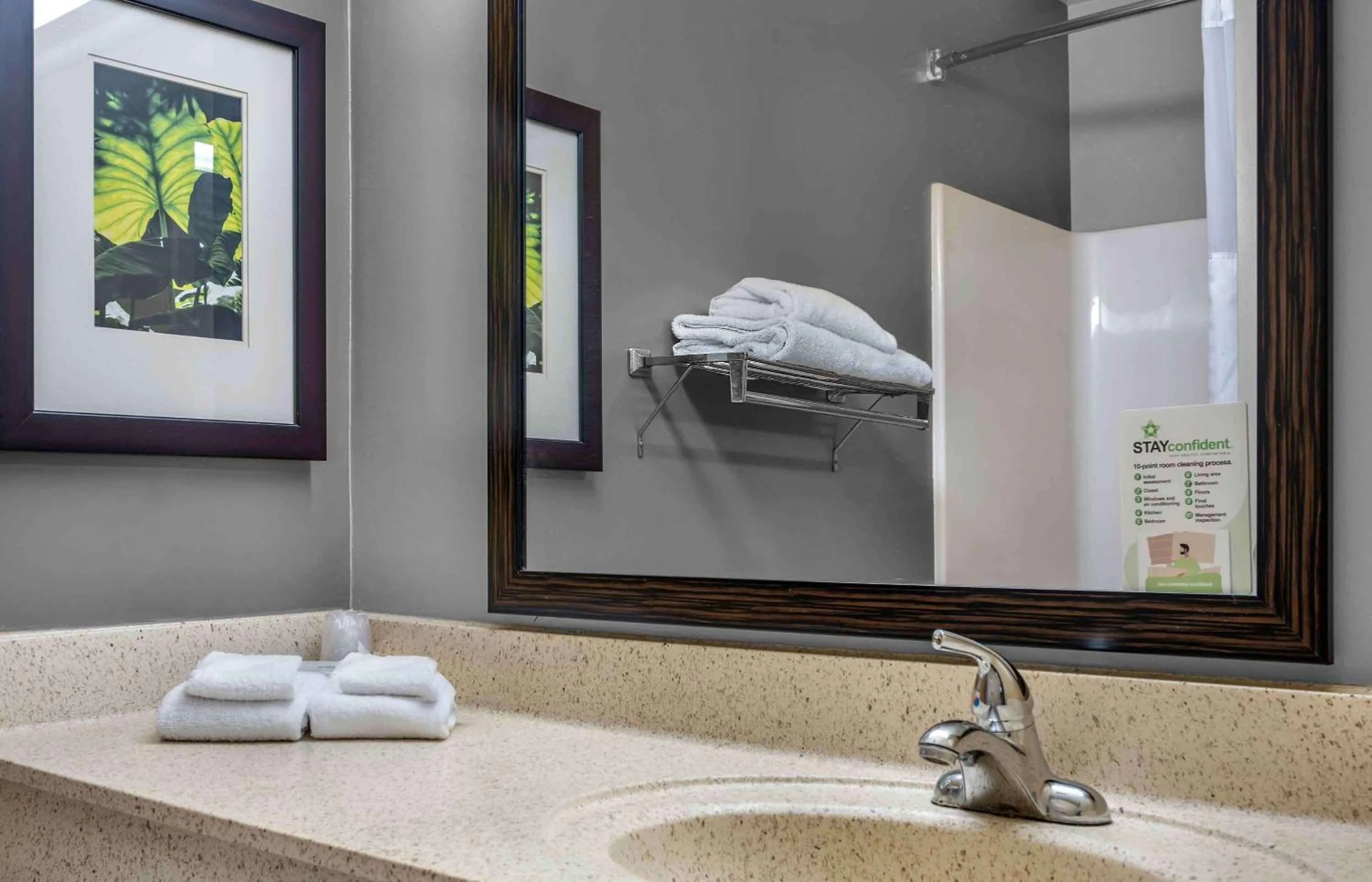 Bathroom in Extended Stay America Suites - North Chesterfield - Arboretum