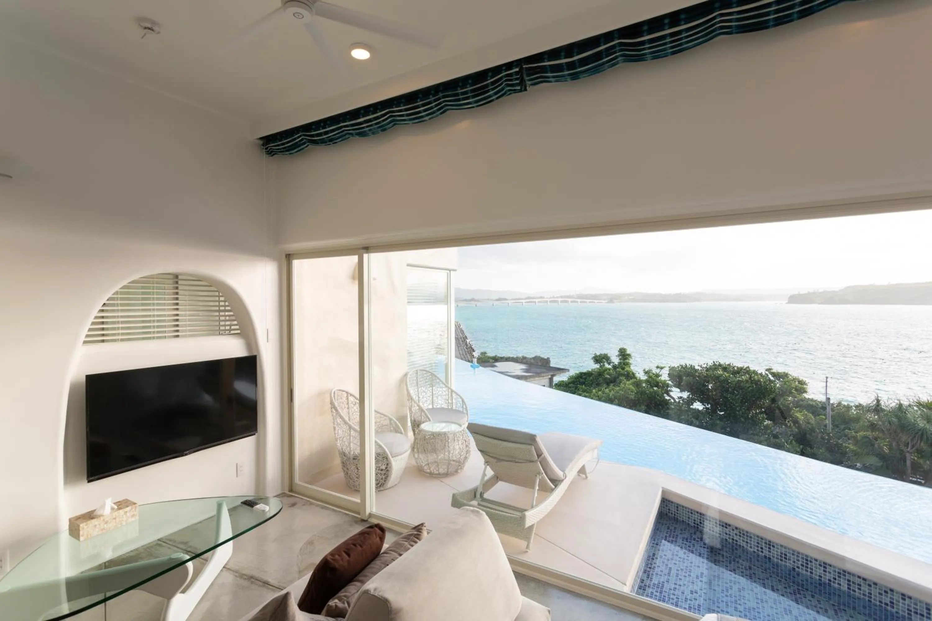 Sea view in Yuki Suite Kourijima