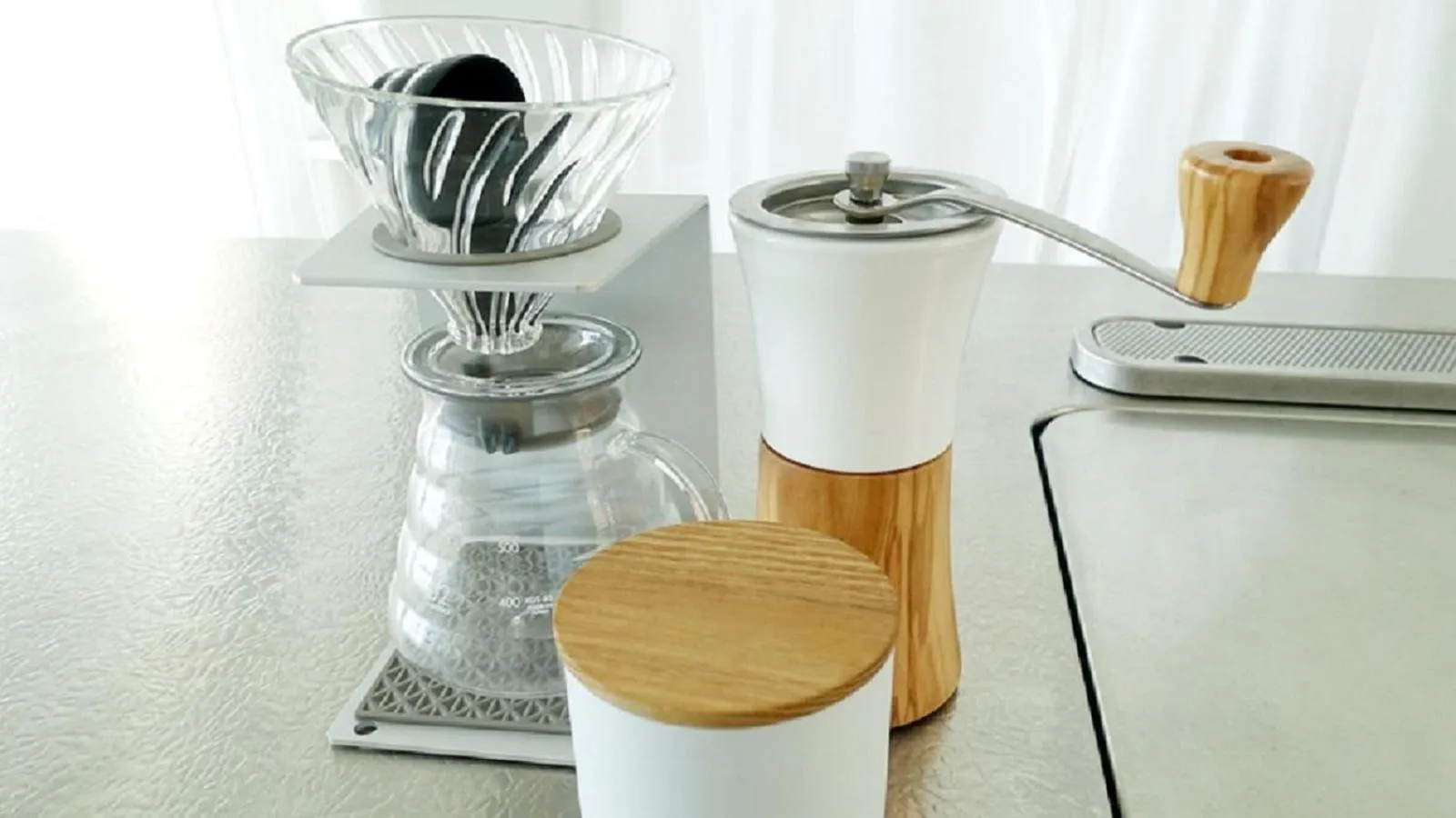 Coffee/tea facilities in Yuki Suite Kourijima