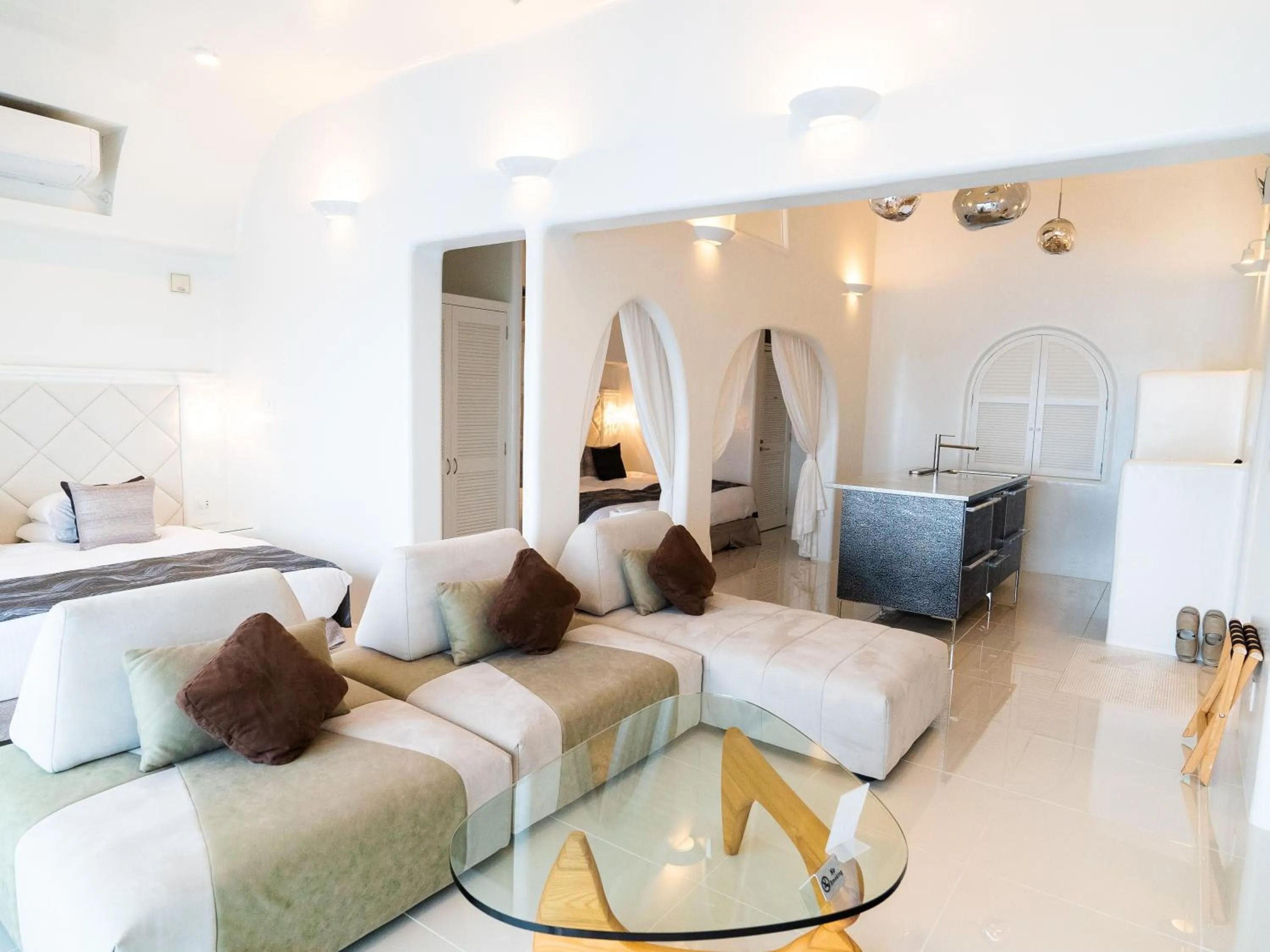 Photo of the whole room, Bed in Yuki Suite Kourijima