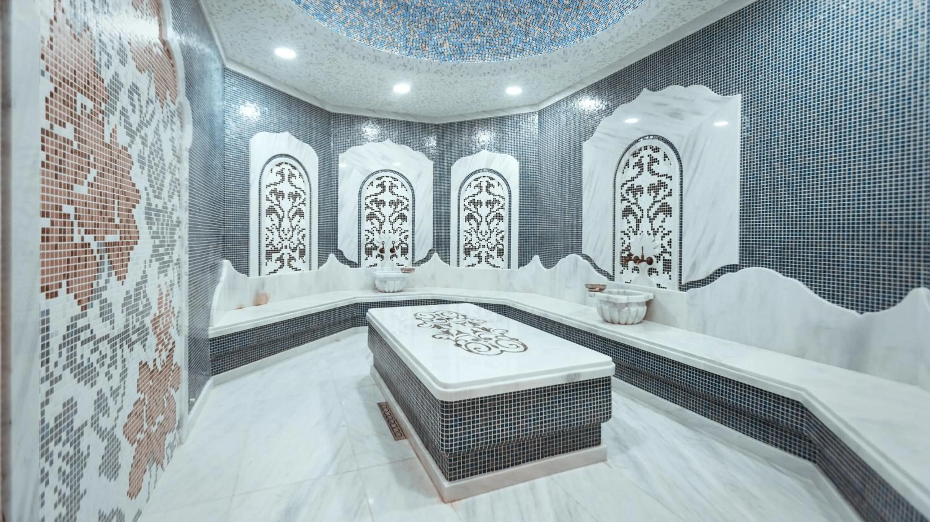 Sauna, Bed in Midtown Hotel Baku