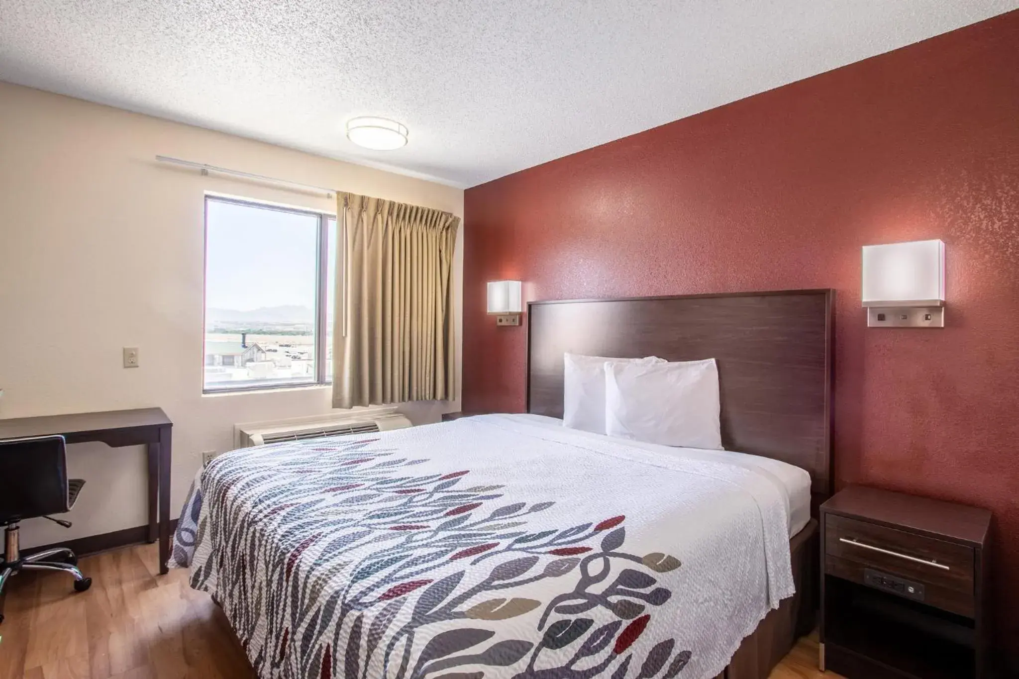 Deluxe Room with One Double Bed Non-Smoking in Red Roof Inn El Paso West Deluxe Room with One Double Bed Non-Smoking in Red Roof Inn El Paso West