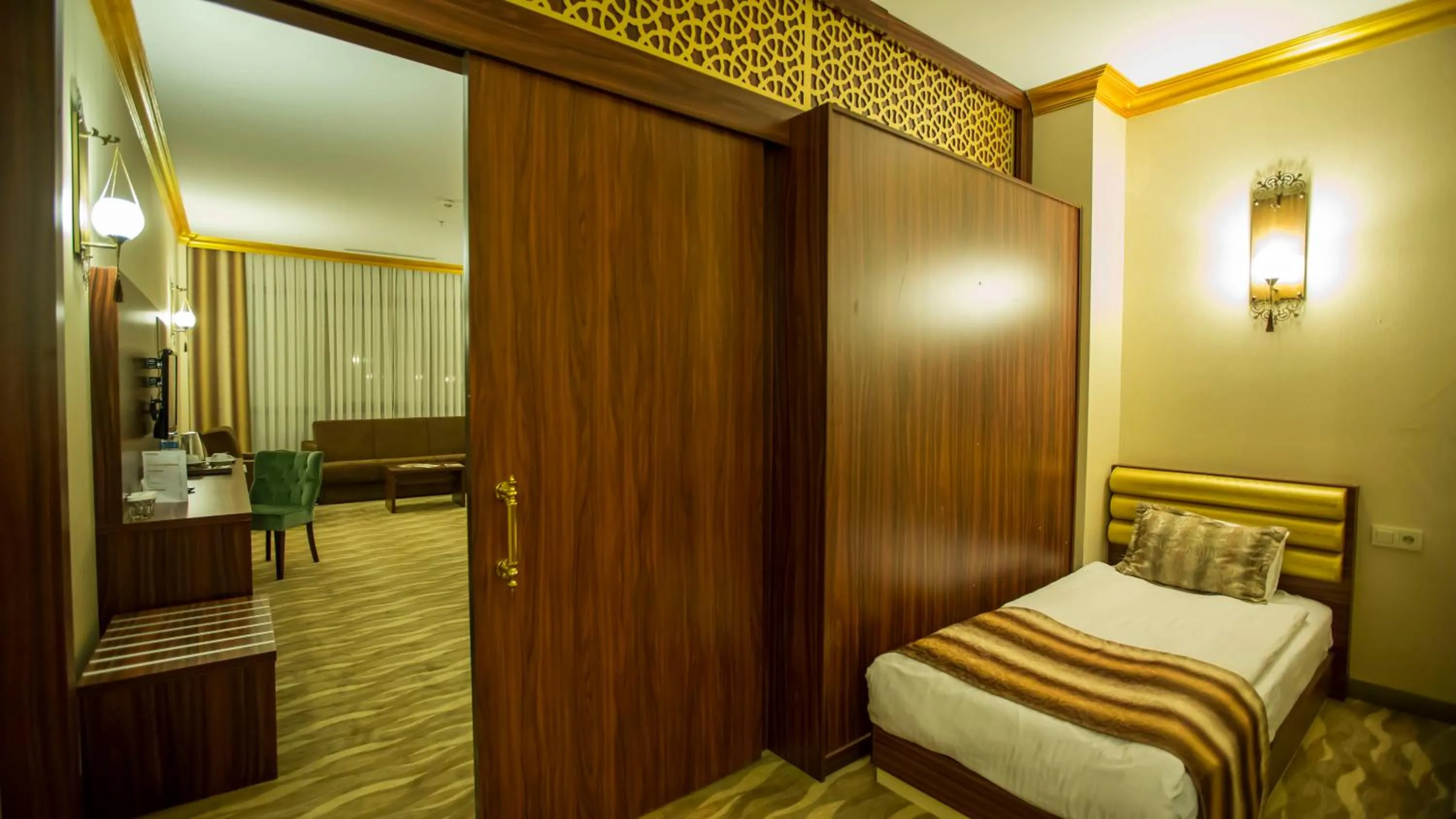 Bed in Sarot Termal Park Resort & Spa - Halal Hotel