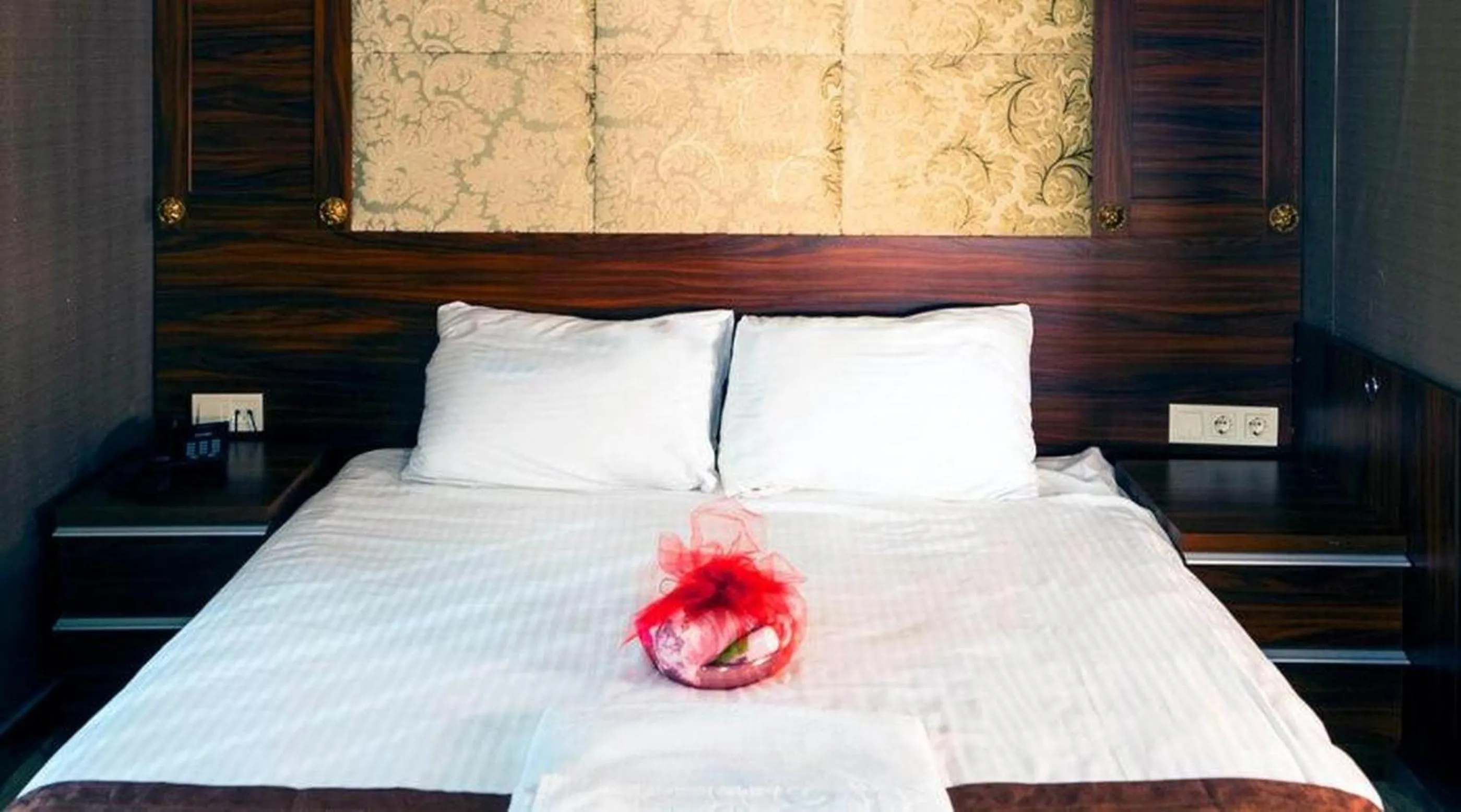 Bed in Sarot Termal Park Resort & Spa - Halal Hotel