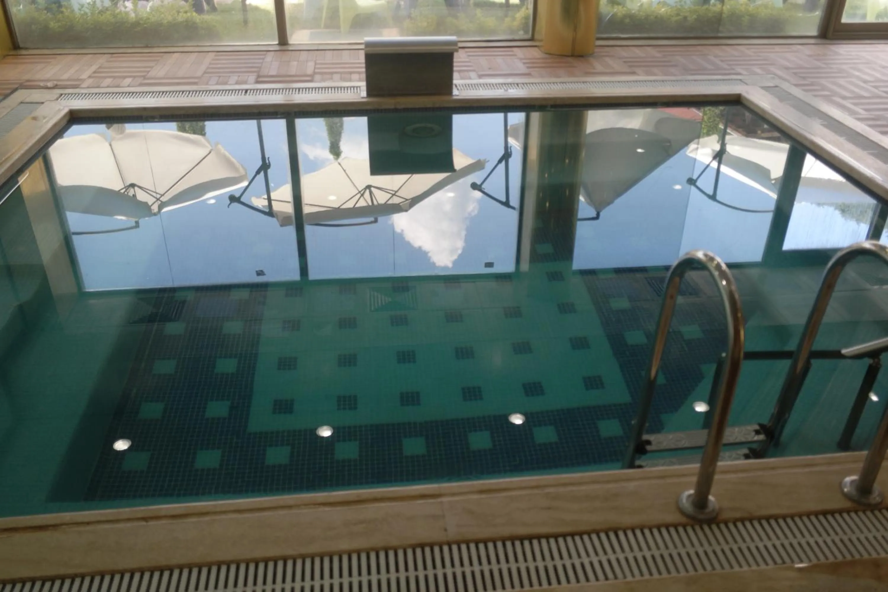 Swimming pool in Sarot Termal Park Resort & Spa - Halal Hotel