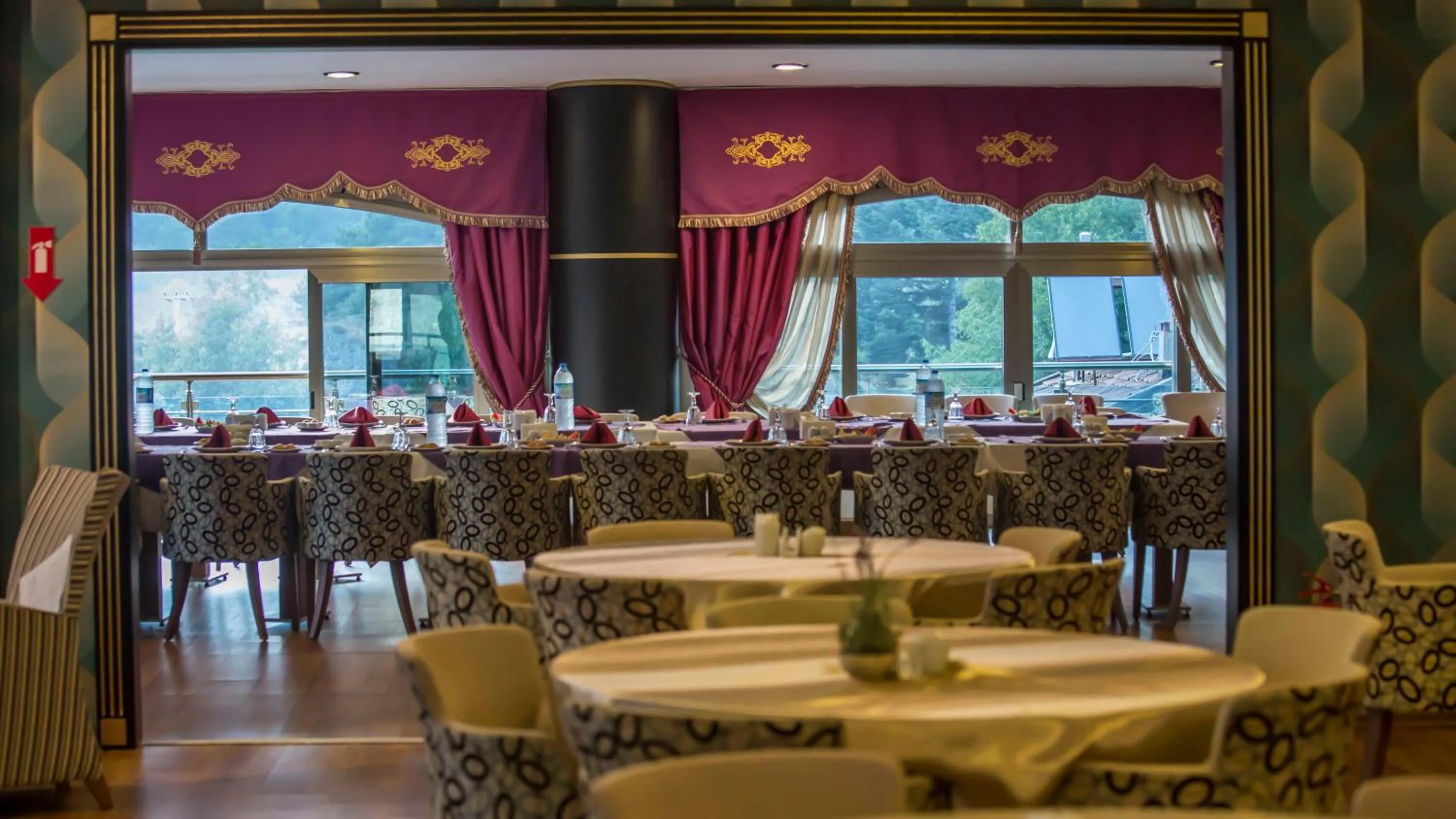 Restaurant/places to eat in Sarot Termal Park Resort & Spa - Halal Hotel