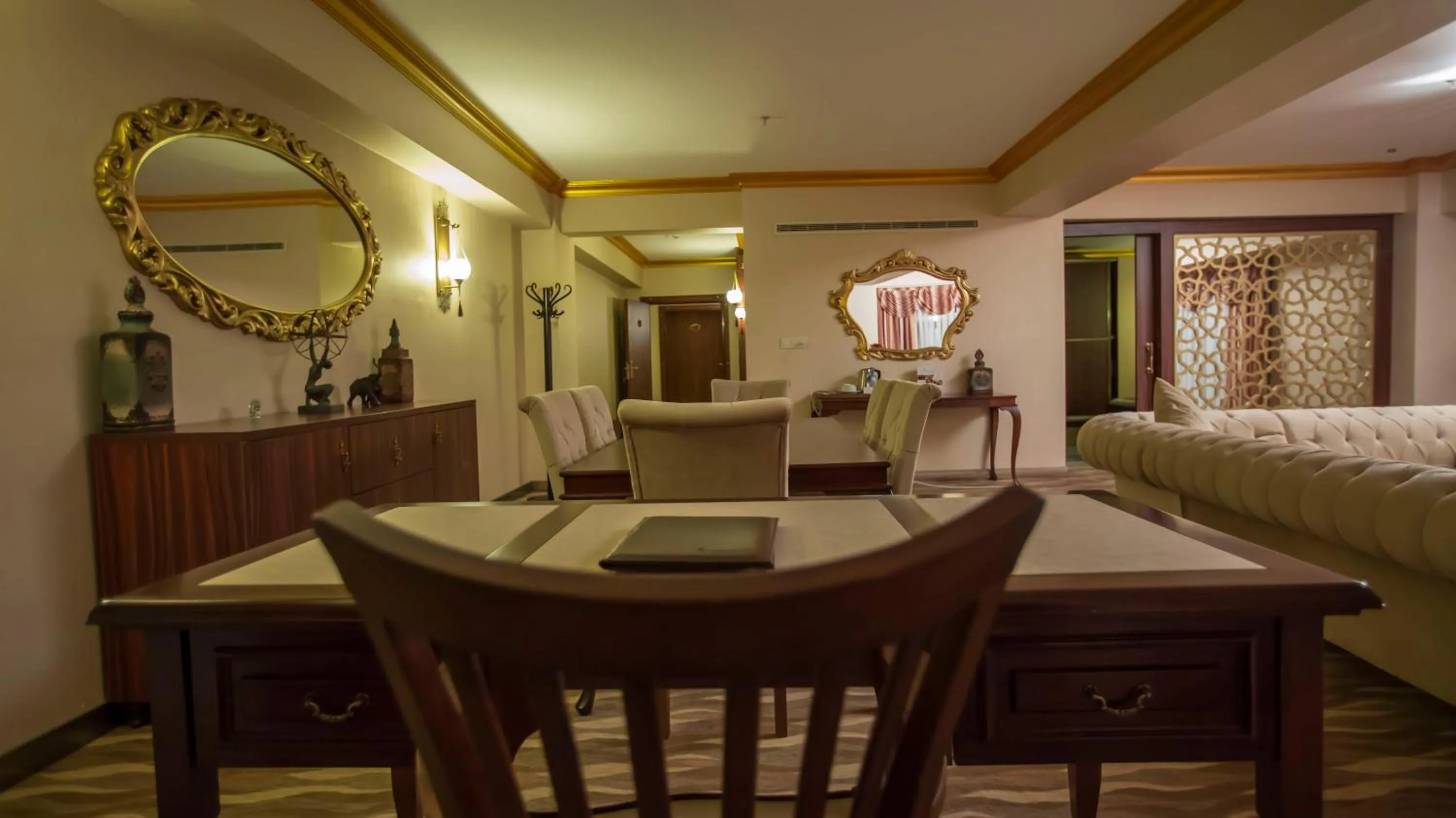 Living room in Sarot Termal Park Resort & Spa - Halal Hotel