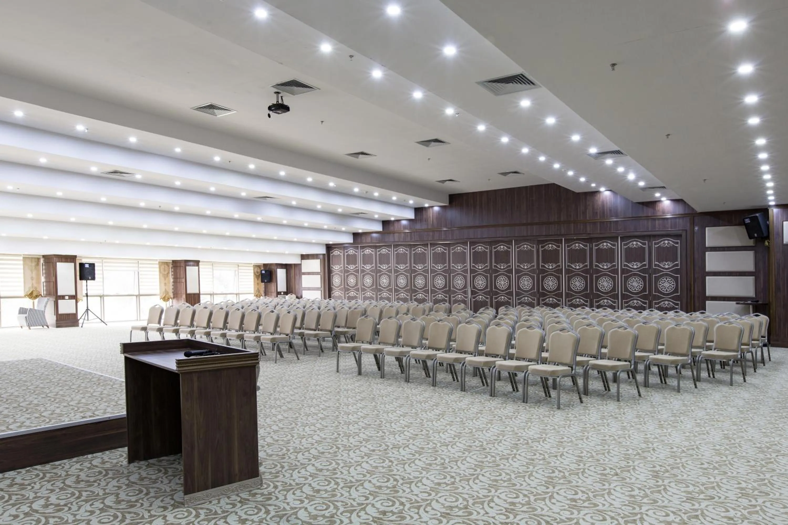 Meeting/conference room in Sarot Termal Park Resort & Spa - Halal Hotel