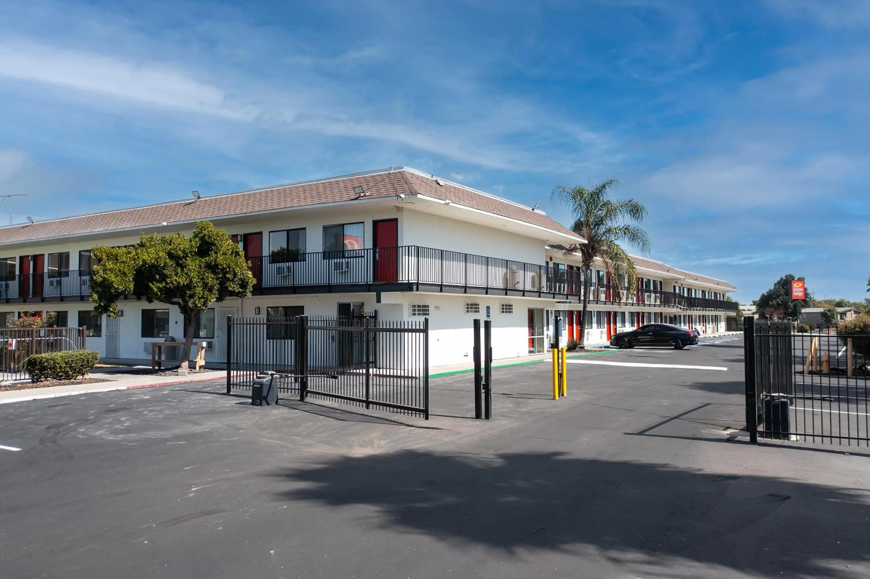 Property building in Econo Lodge Stockton near I-5 Fairgrounds