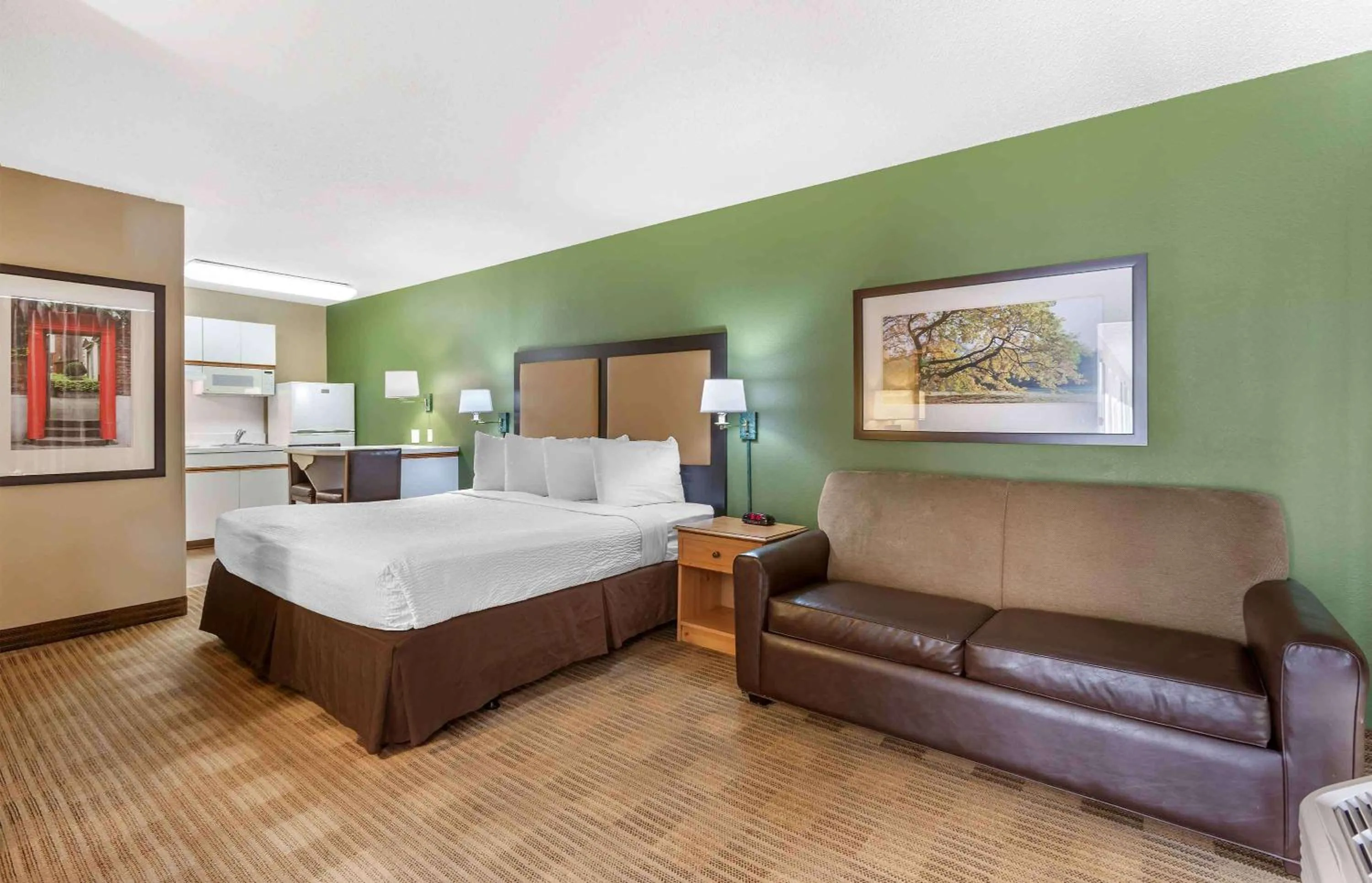 Bedroom, Bed in Extended Stay America Select Suites - Phoenix - Mesa - West