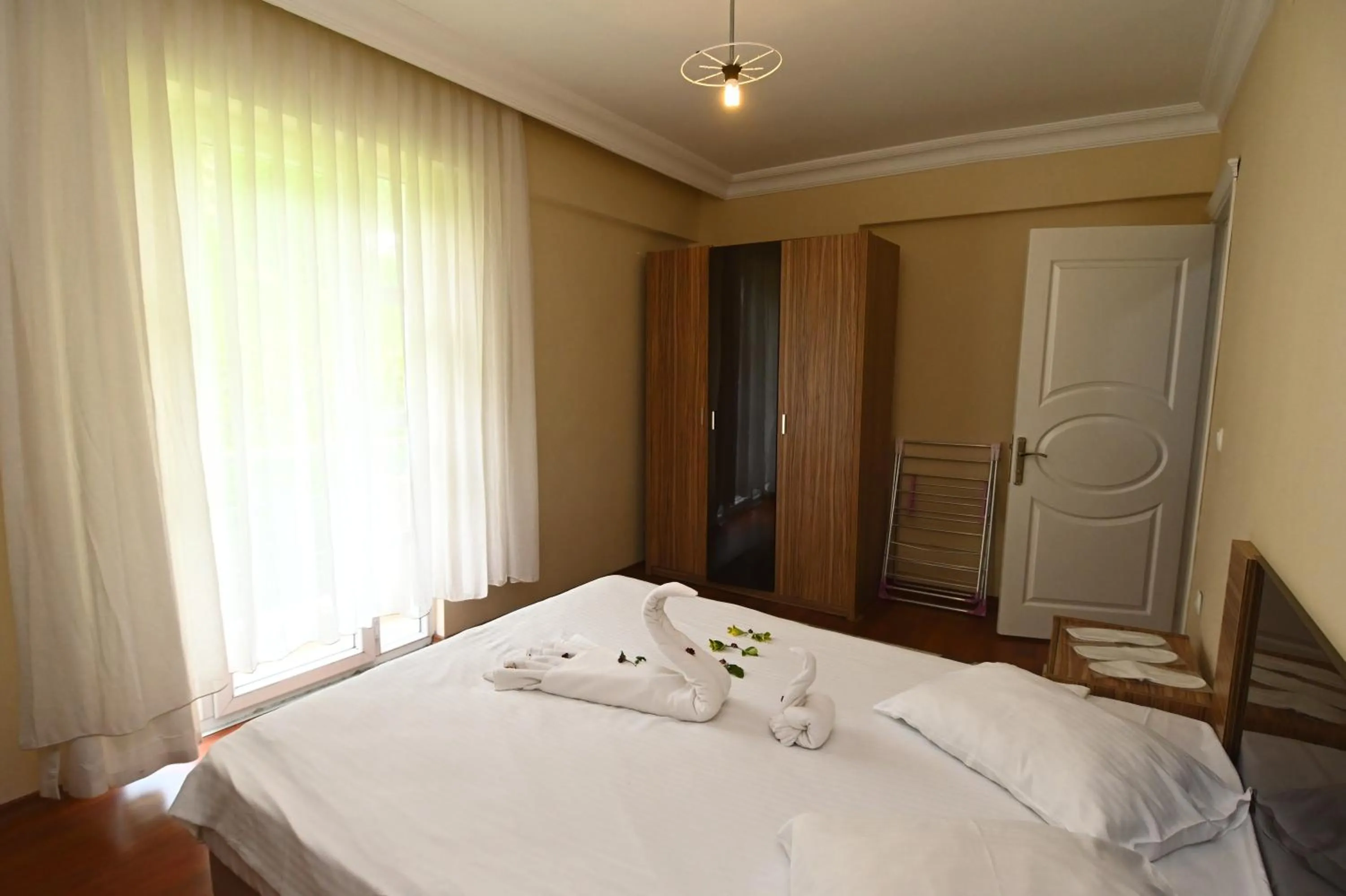 Bed in Sarot Thermal Vadi Tatil Koyu - Halal Hotel