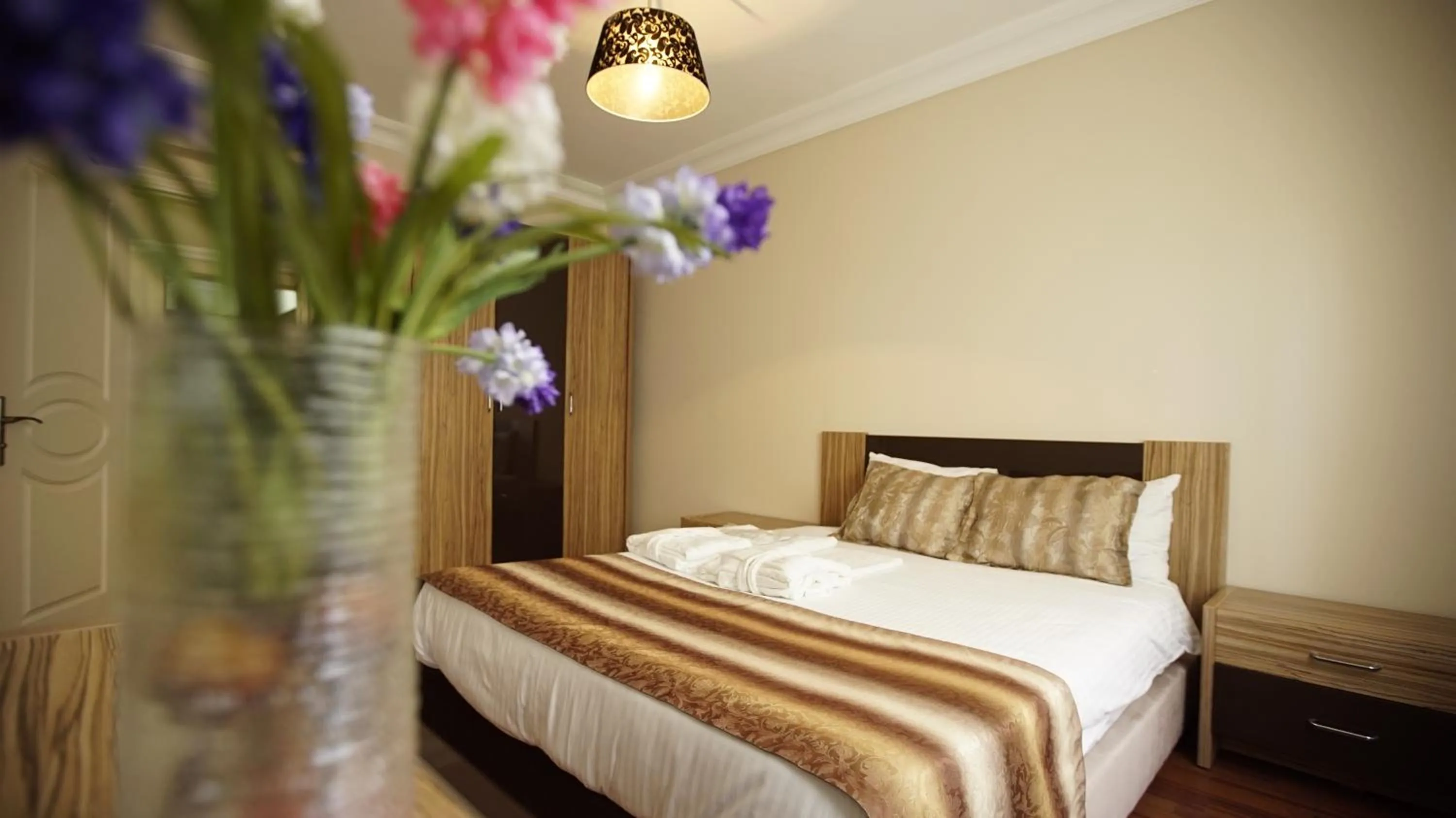 Bed in Sarot Thermal Vadi Tatil Koyu - Halal Hotel