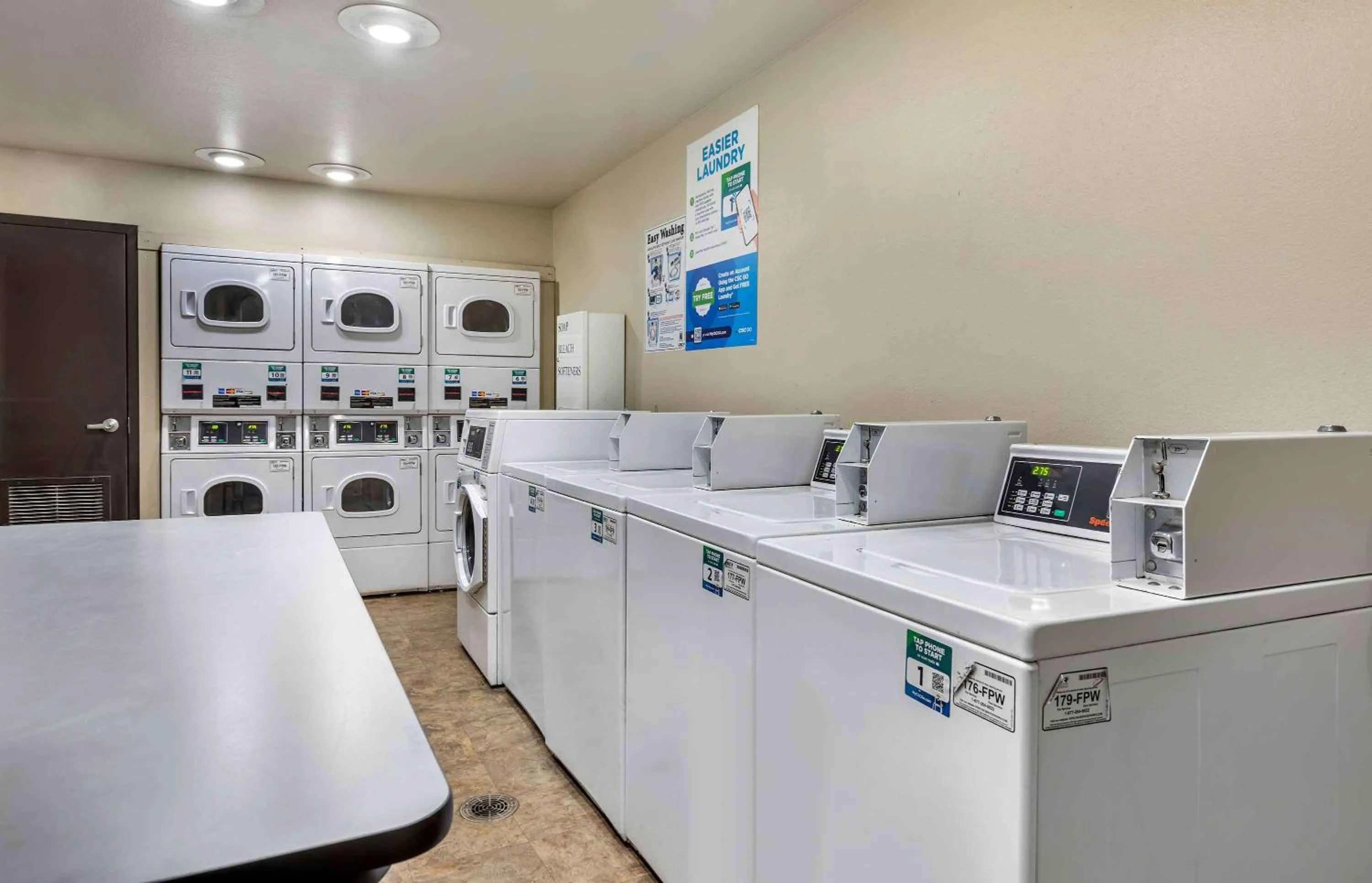 Property building in Studio 6 Bossier City, LA - Shreveport