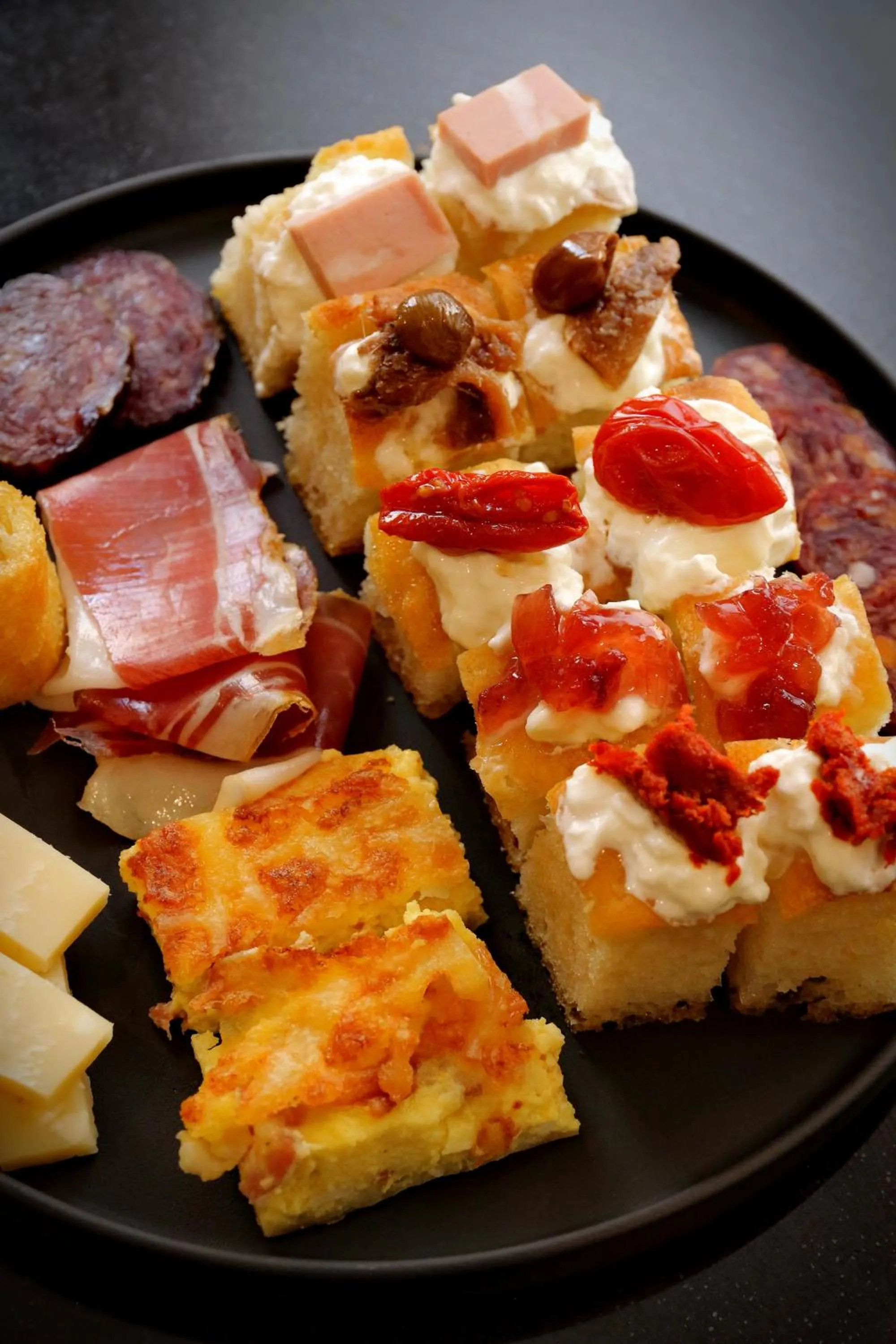 Food in Roma Five Suites