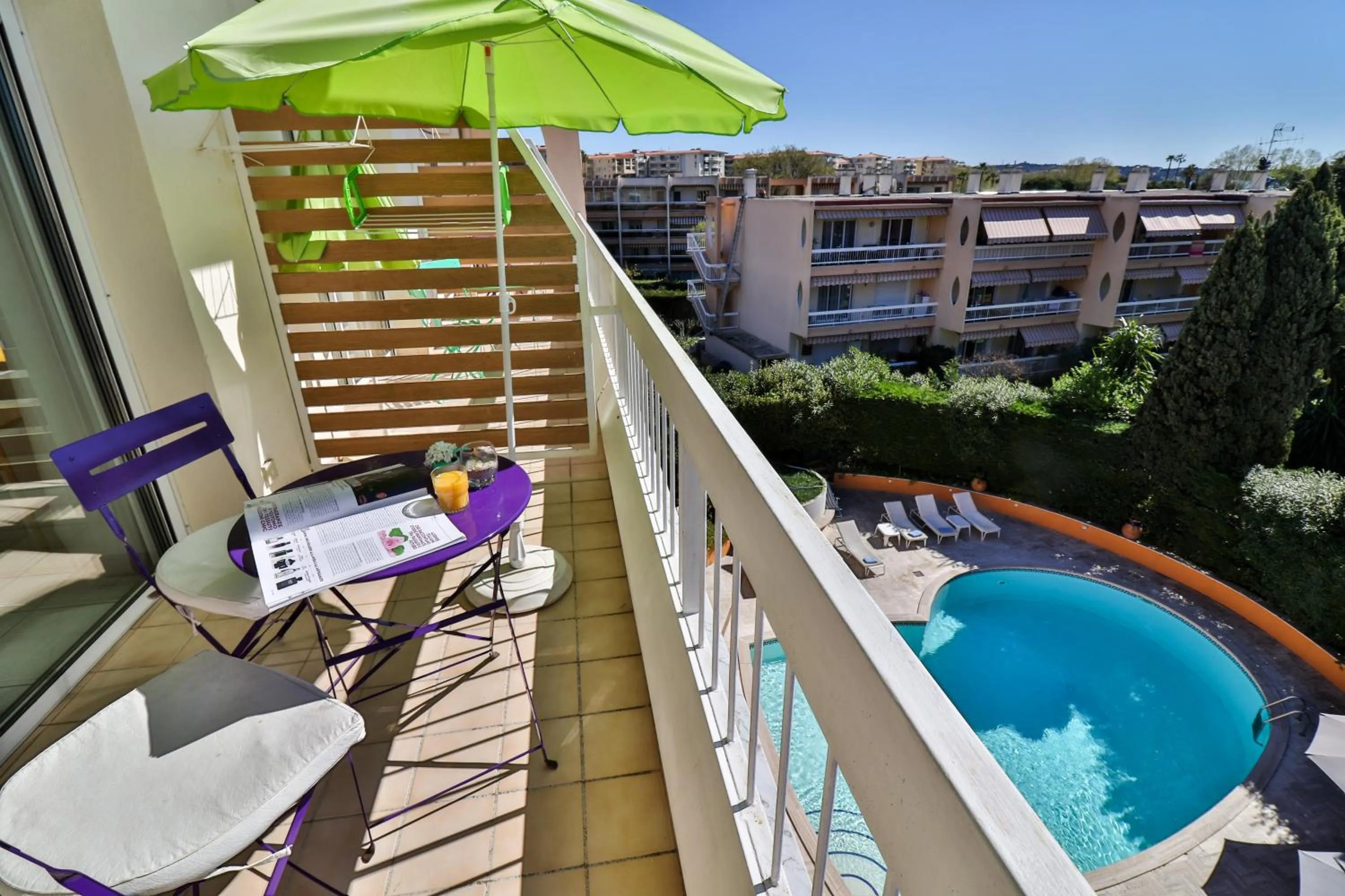 Balcony/Terrace in Hôtel Restaurant de la Mer