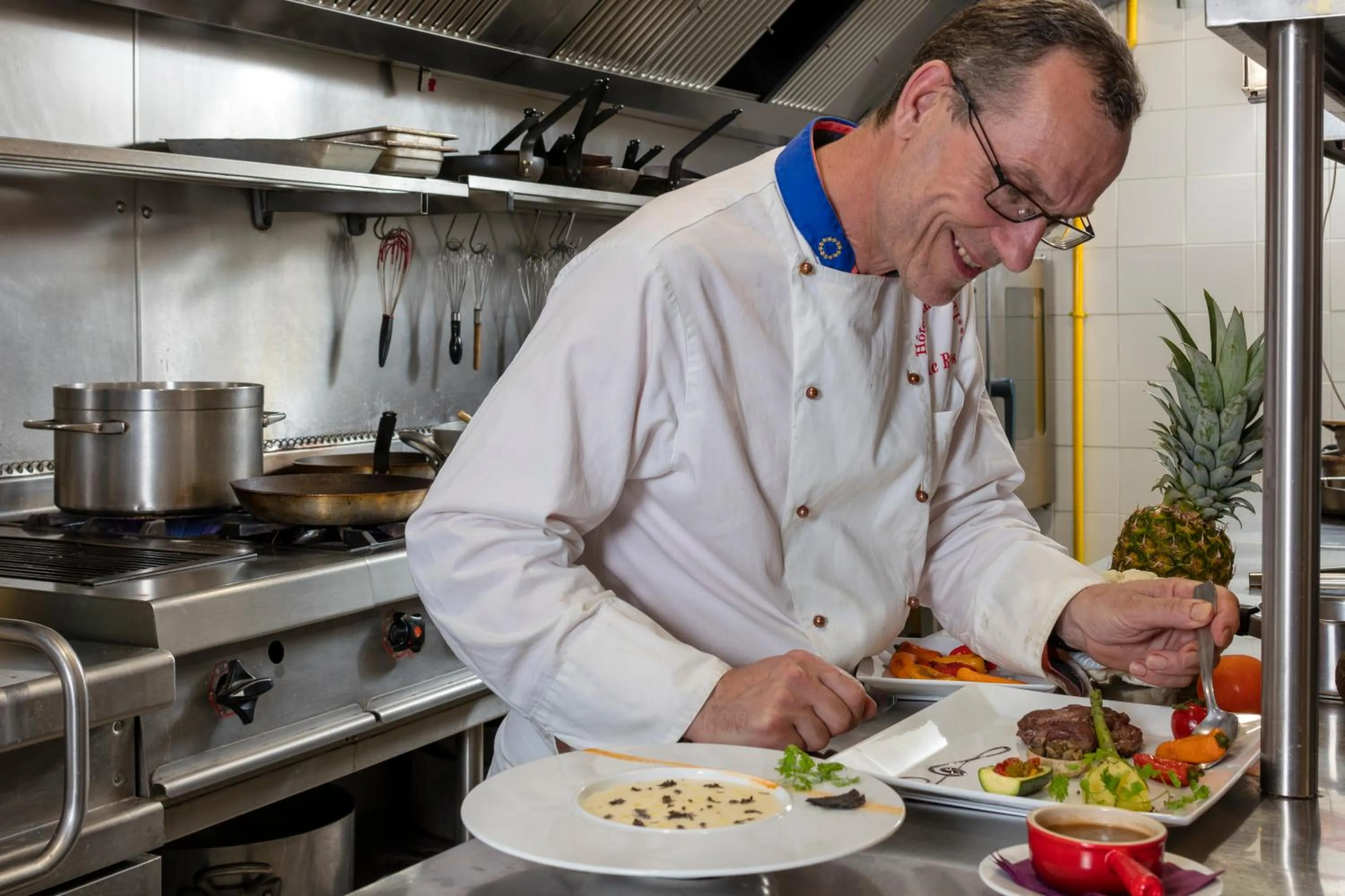 Staff in Hôtel Restaurant de la Mer
