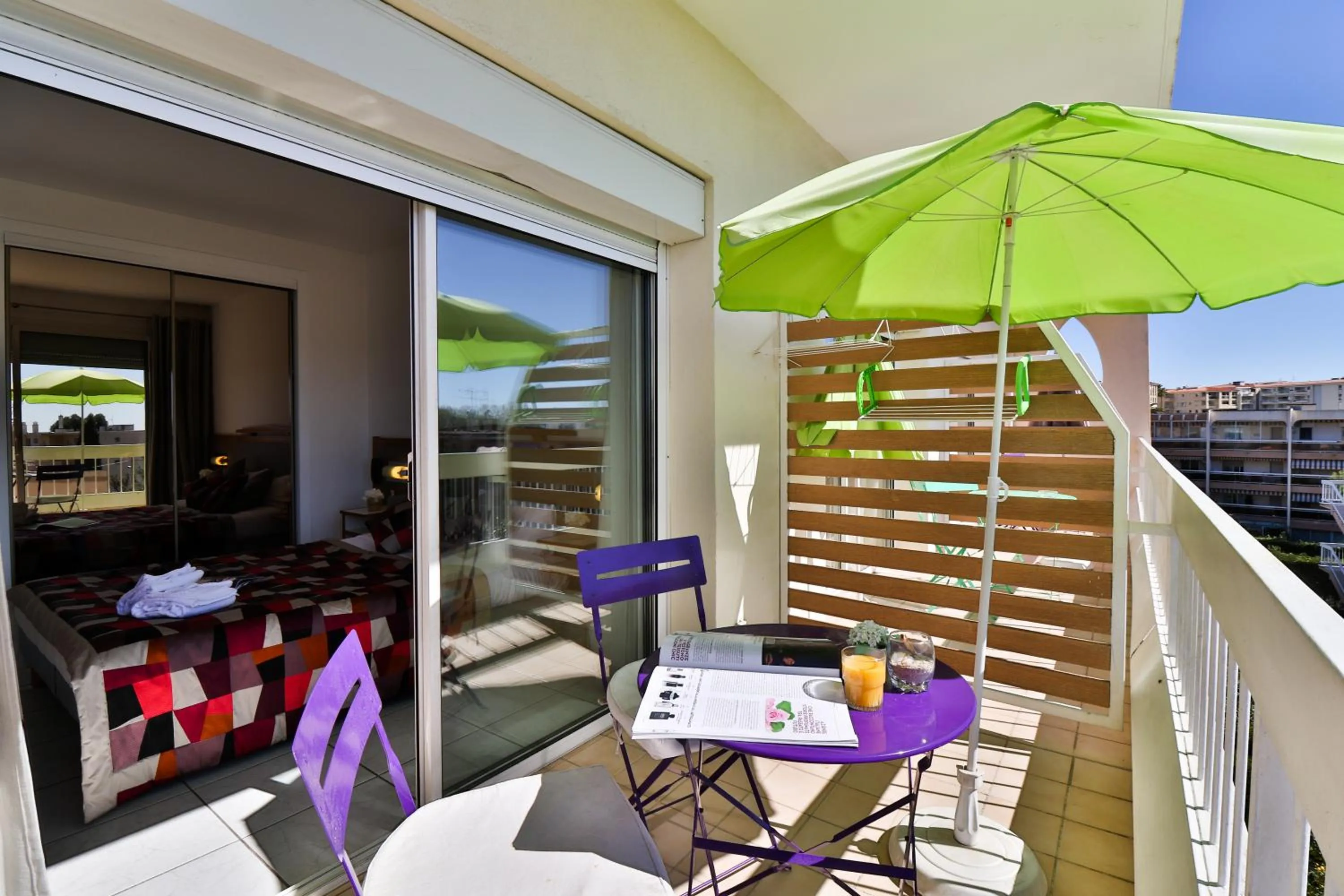 Balcony/Terrace in Hôtel Restaurant de la Mer