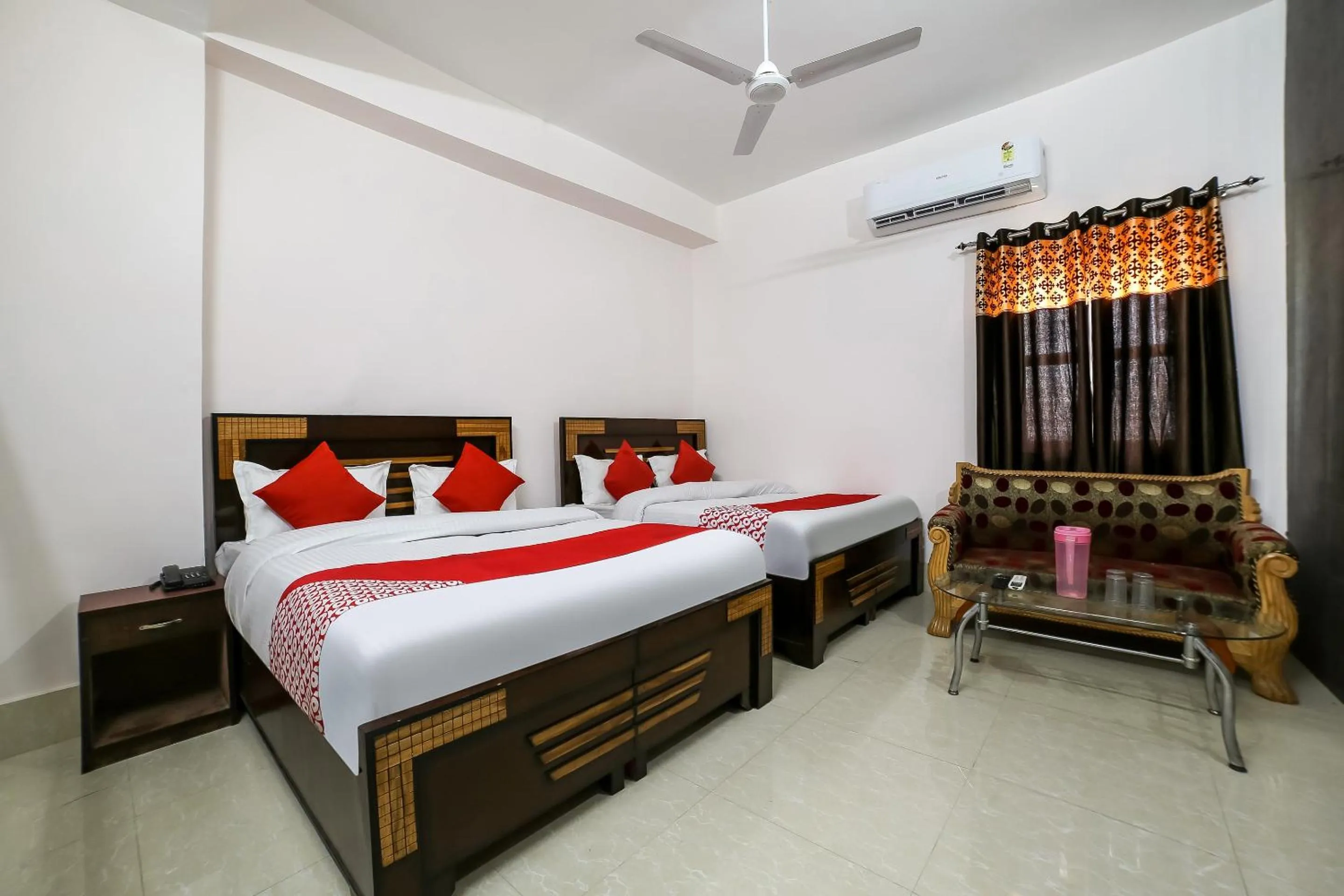 Bedroom, Bed in Hotel O Kalindi