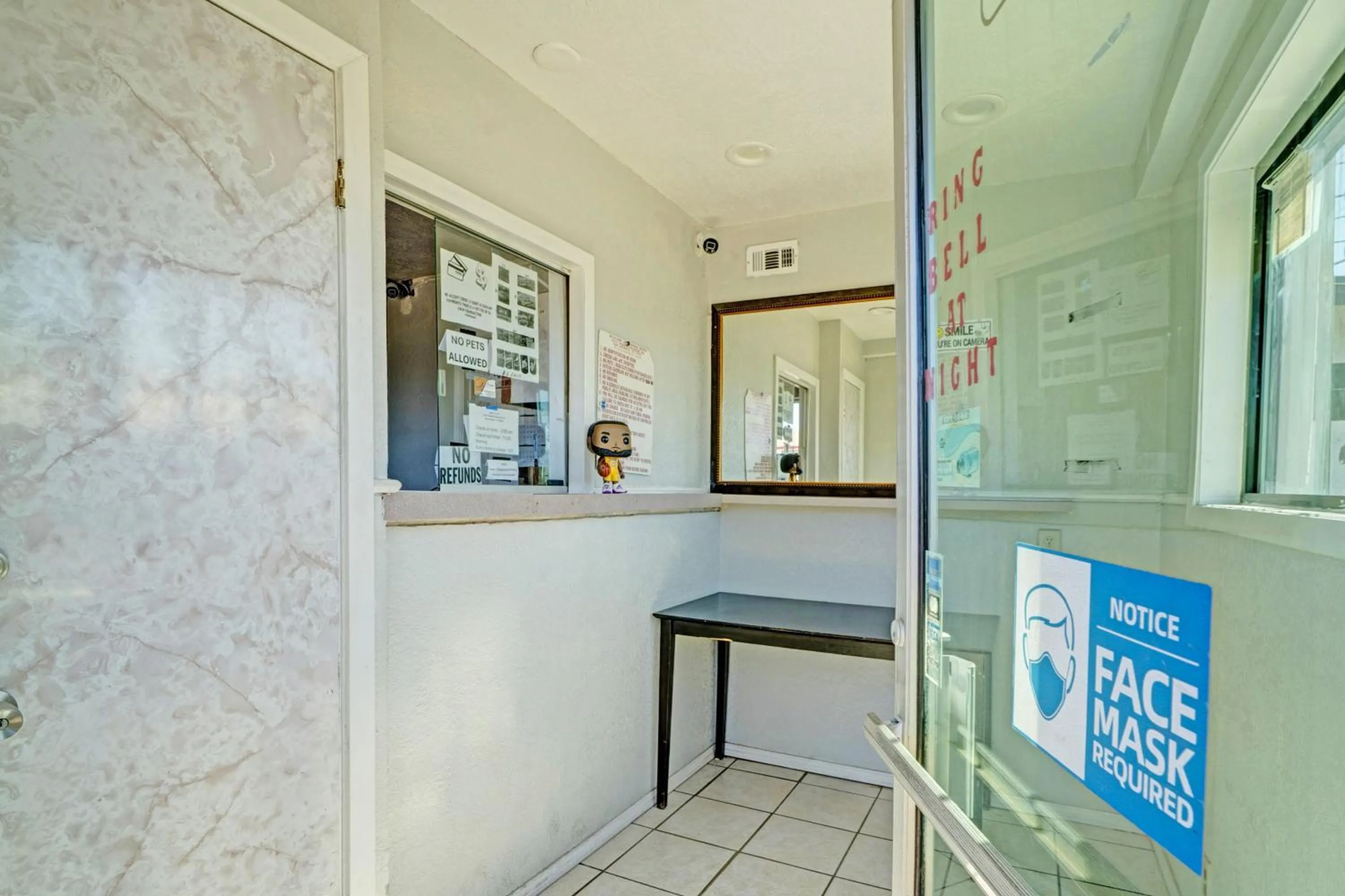 Lobby or reception in Super 7 Inn By OYO San Antonio NW Medical Center