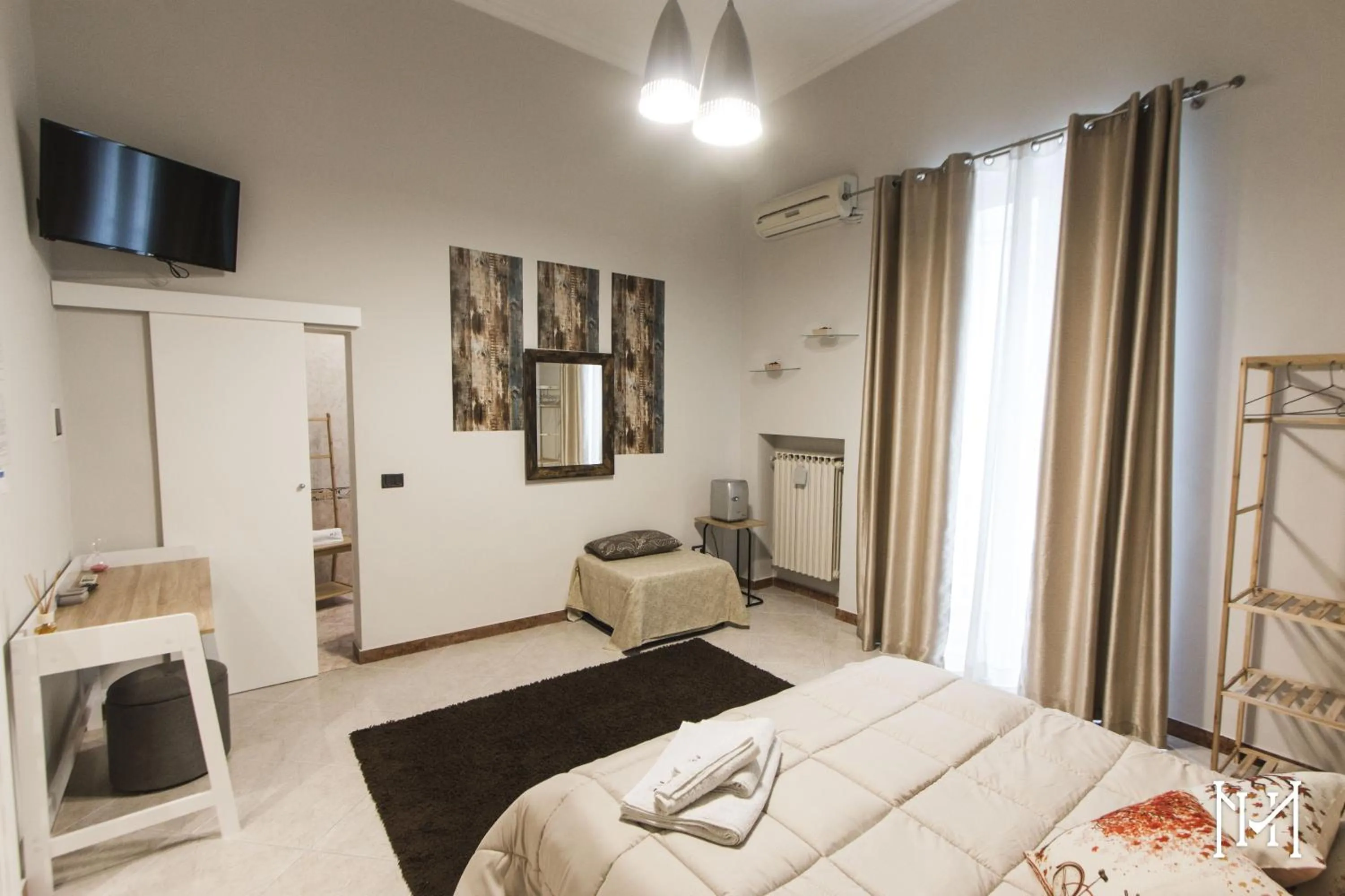 TV and multimedia, Bed in Mulberry House