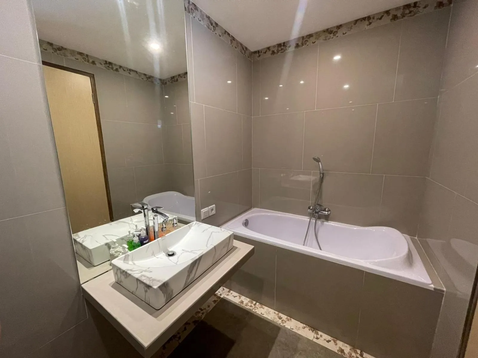 Bathroom in GM Guest House Canggu