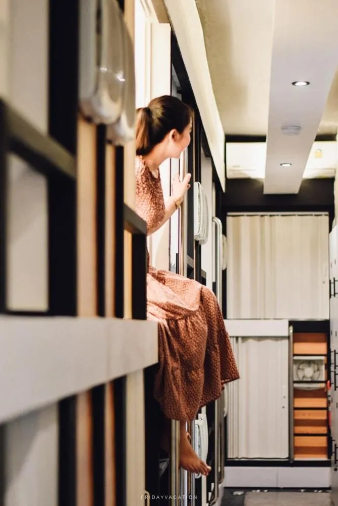 Sleepbox Hostel Suratthani