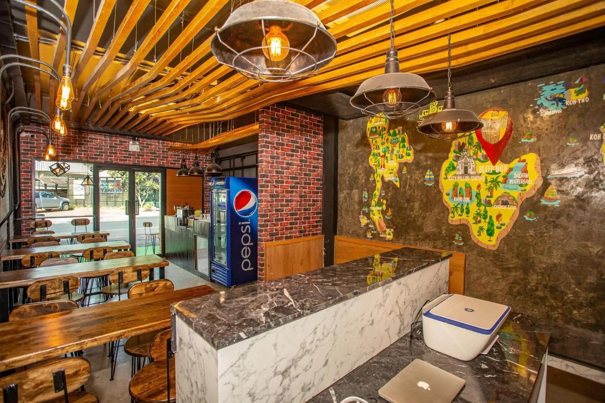 Sleepbox Hostel Suratthani