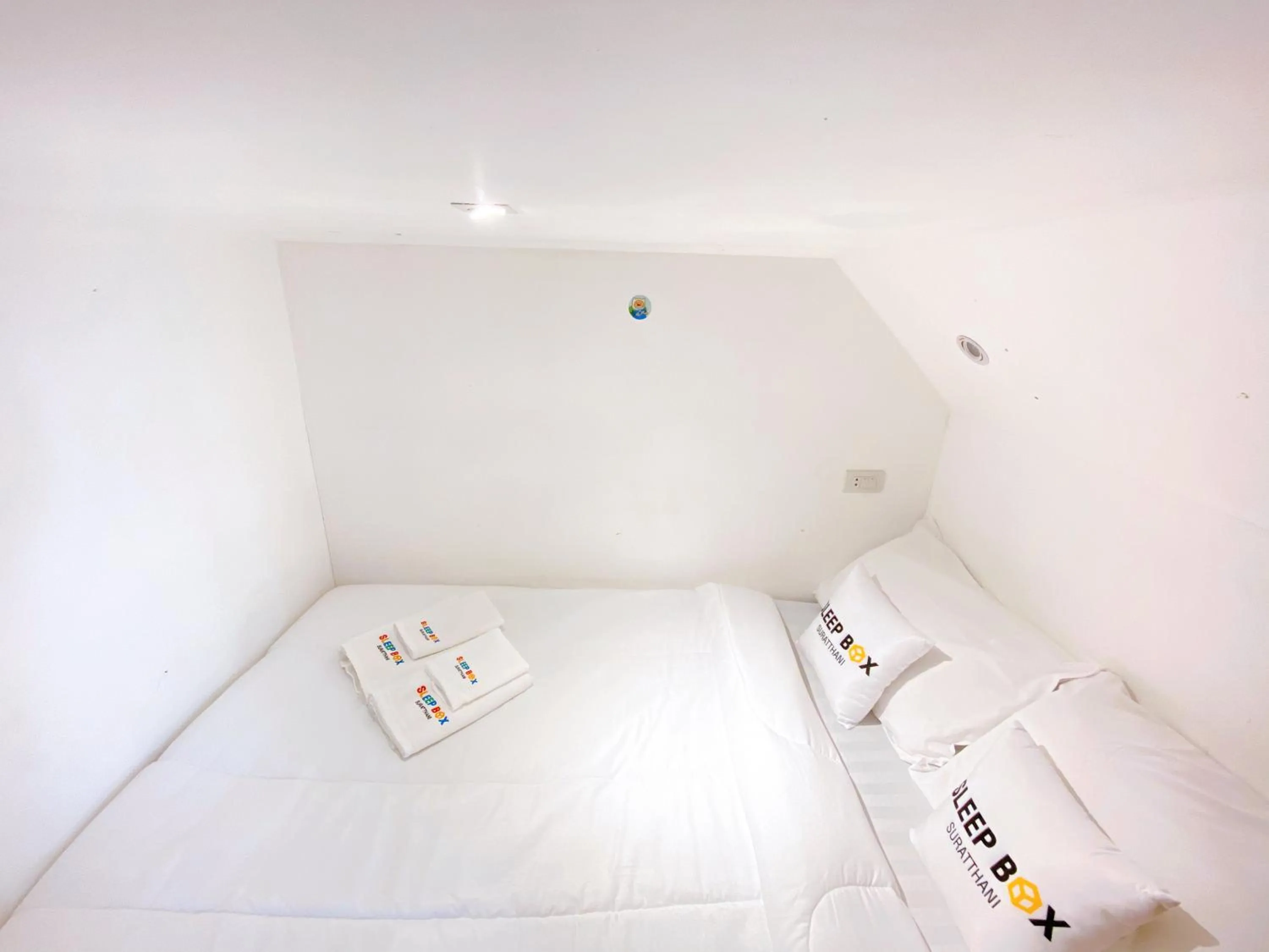 Sleepbox Hostel Suratthani