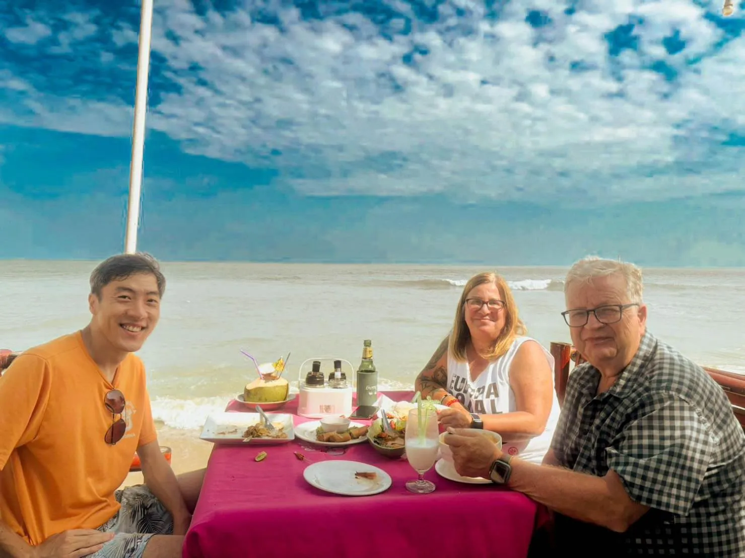 Restaurant/places to eat in CC Beach Resort