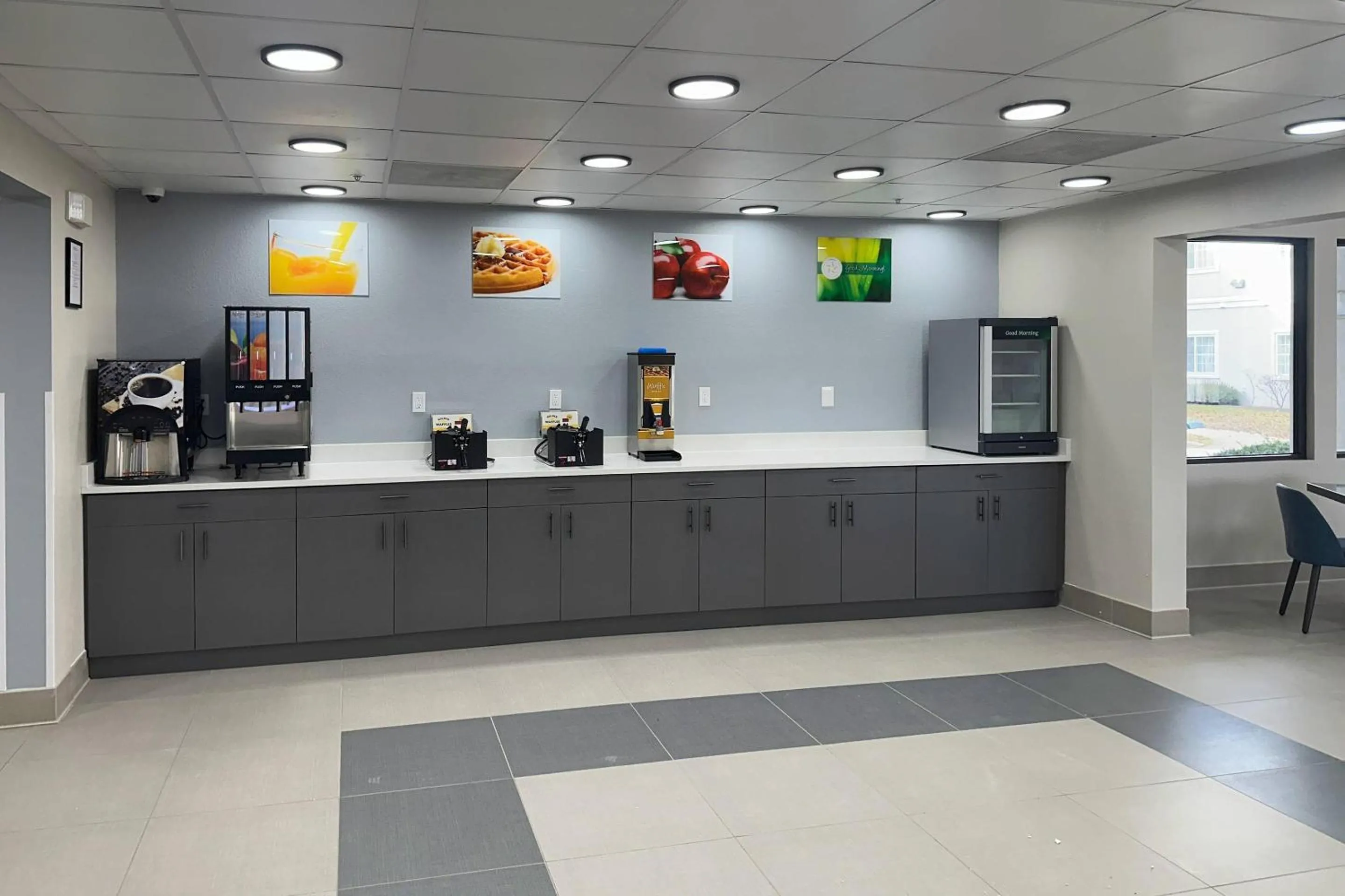 Breakfast in Quality Inn Fishers - Indianapolis