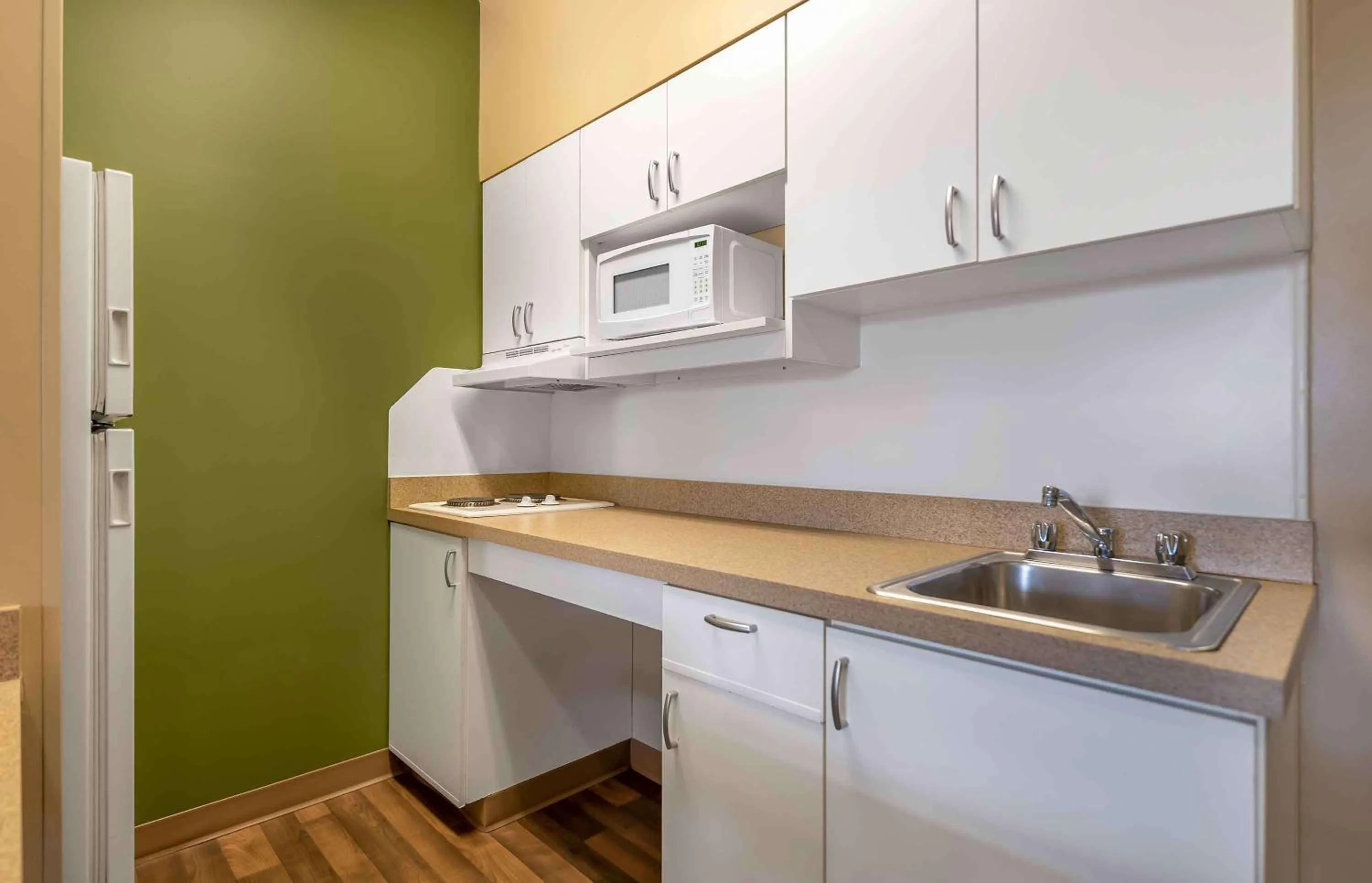 Kitchen or kitchenette in Extended Stay America Suites - Chicago - Itasca