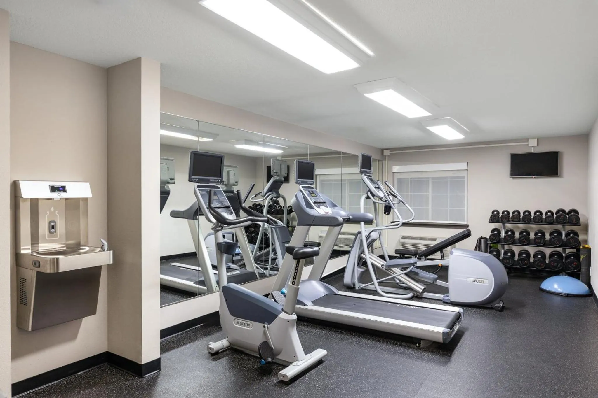 Fitness centre/facilities in Holiday Inn Redding by IHG