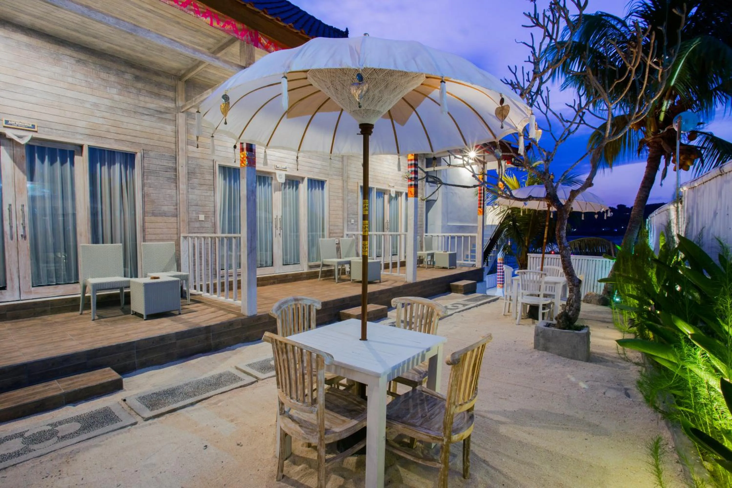 The Waterfront Beach House