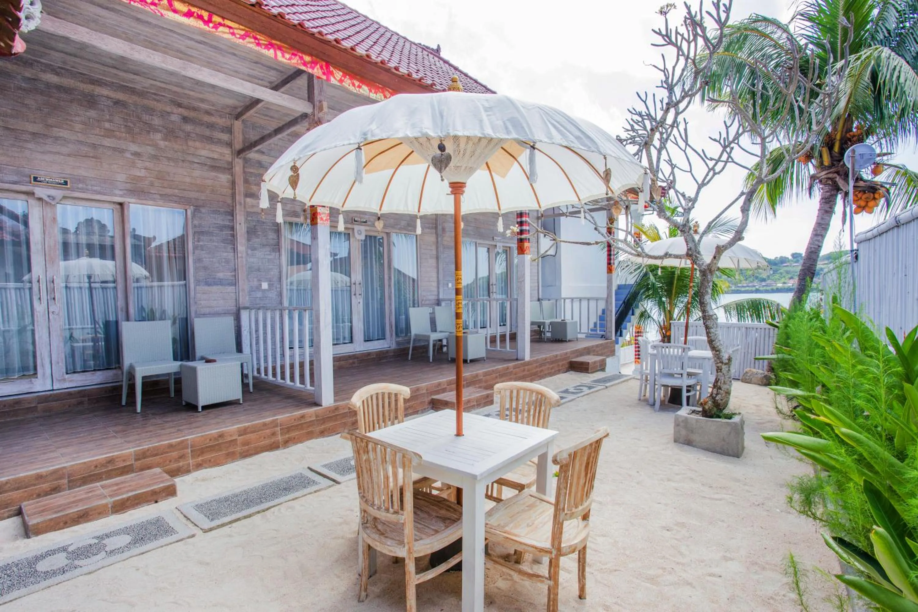 The Waterfront Beach House