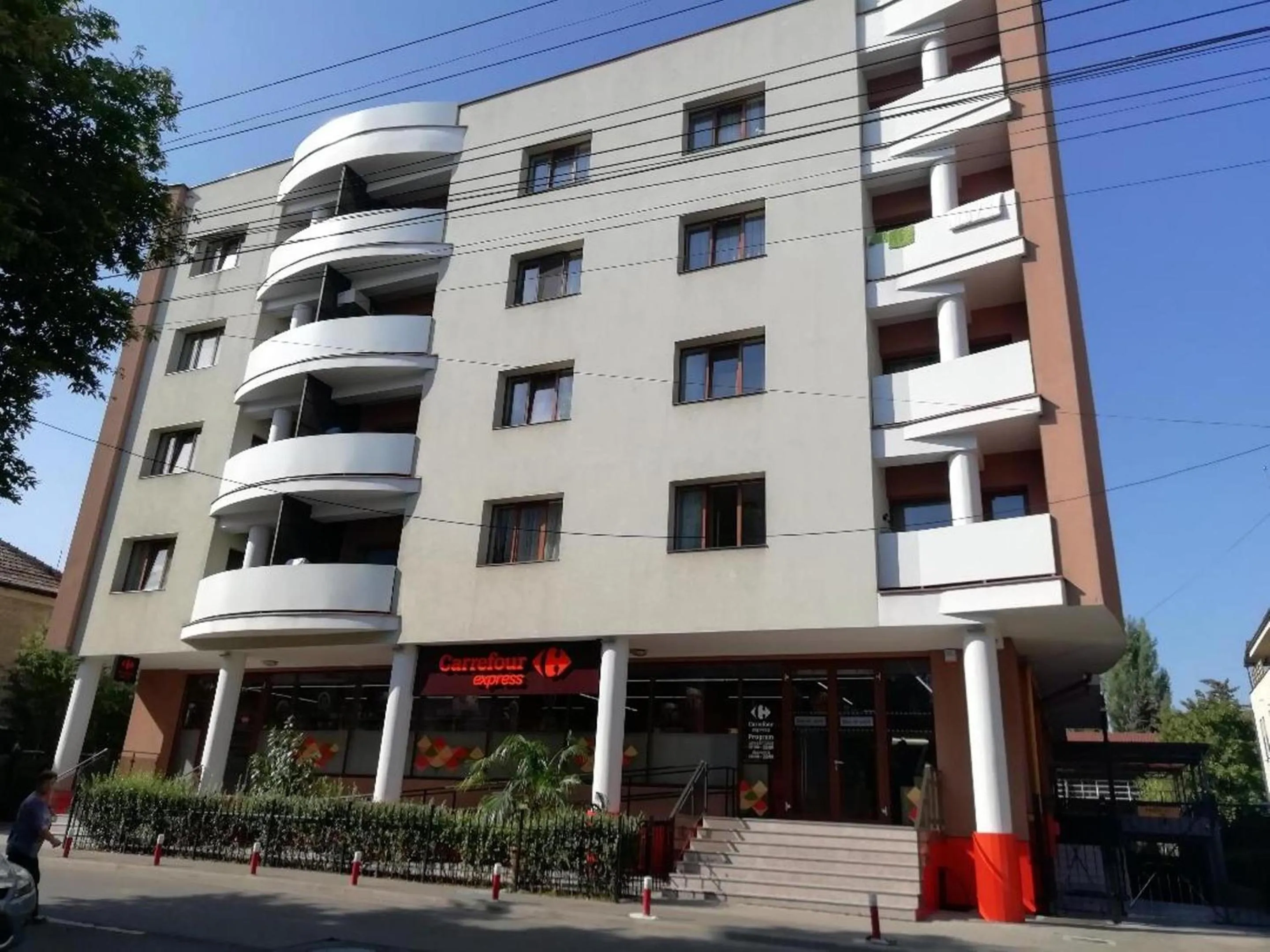 Property building in Elis Residence