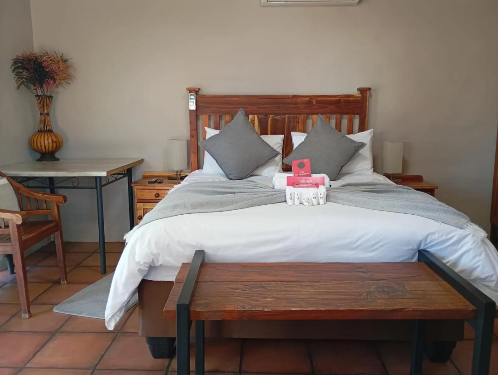 Bedroom, Bed in Kuruman Hotel