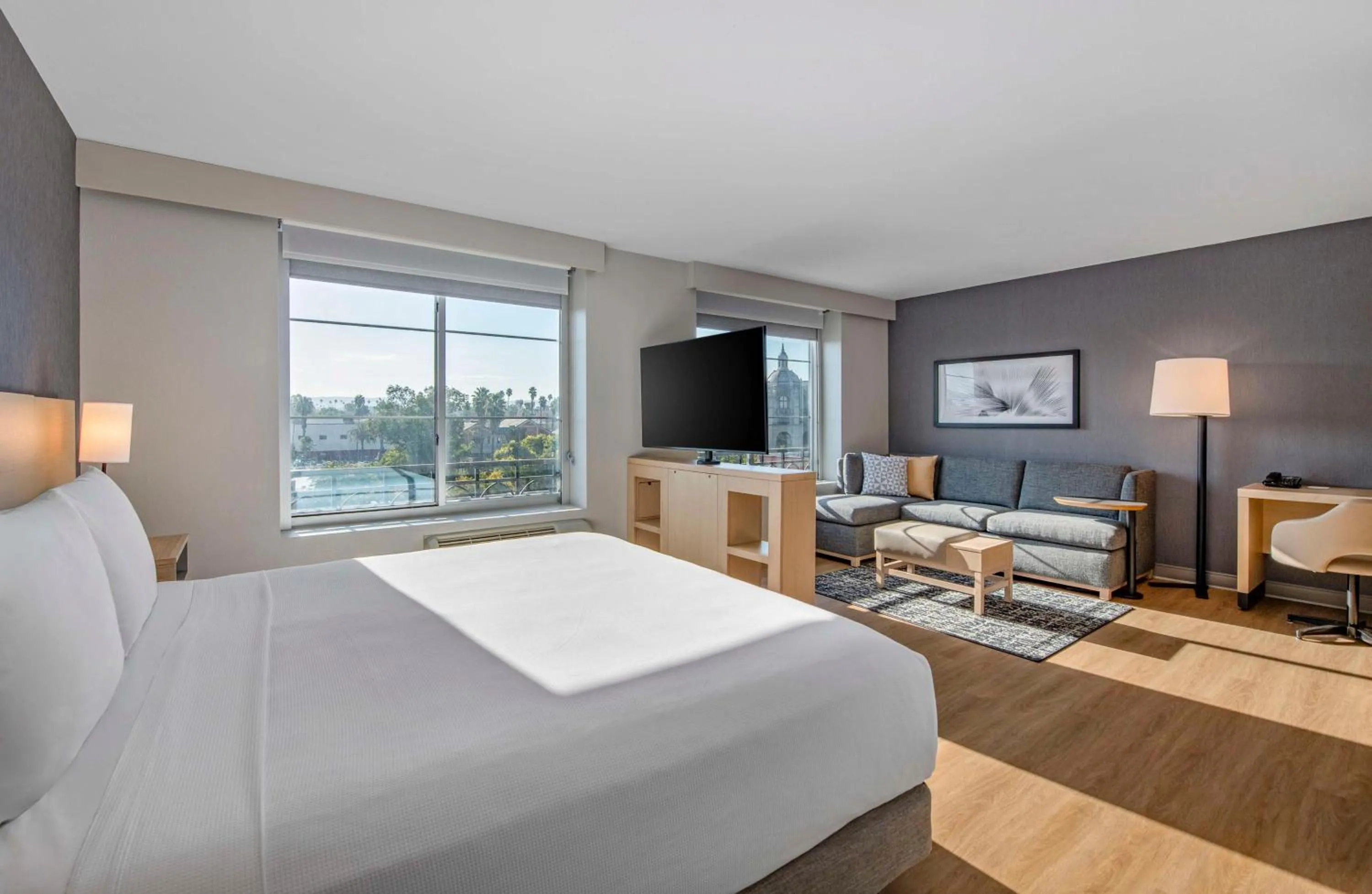 Bedroom, Bed in Hyatt Place Riverside Downtown