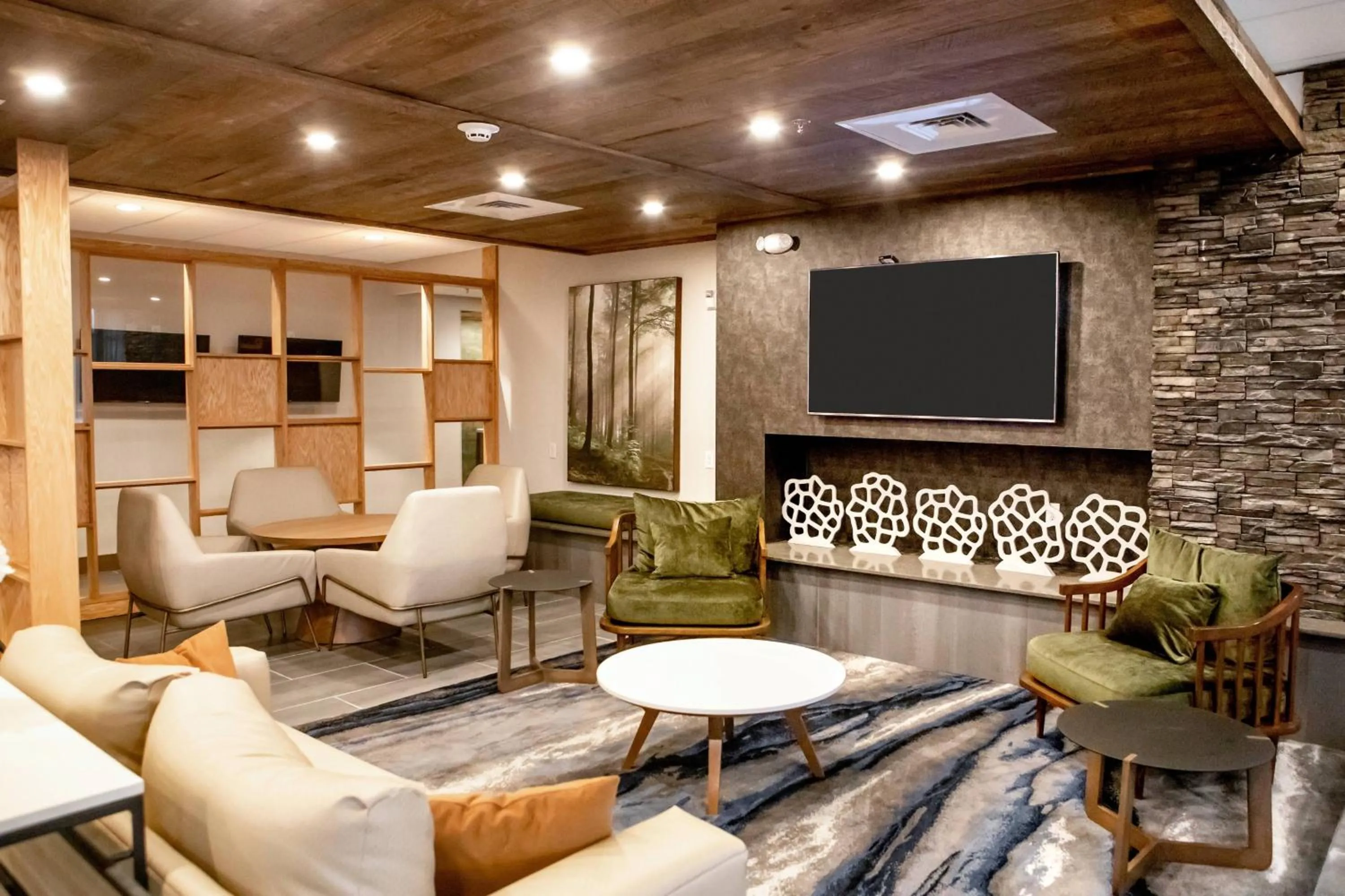 Lobby or reception in Fairfield Inn & Suites by Marriott Richmond Airport