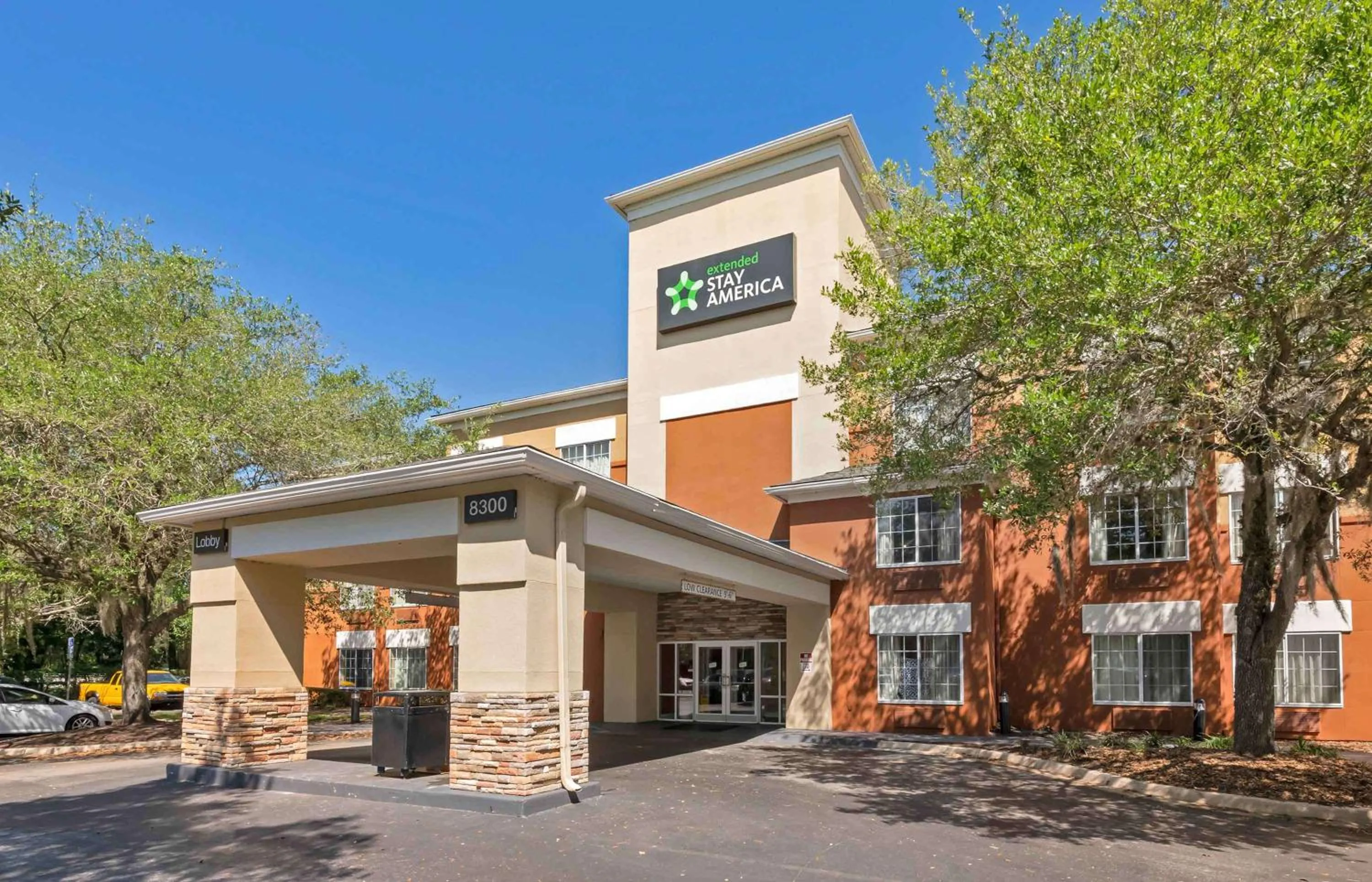 Property building in Extended Stay America Select Suites - Jacksonville - Baymeadows