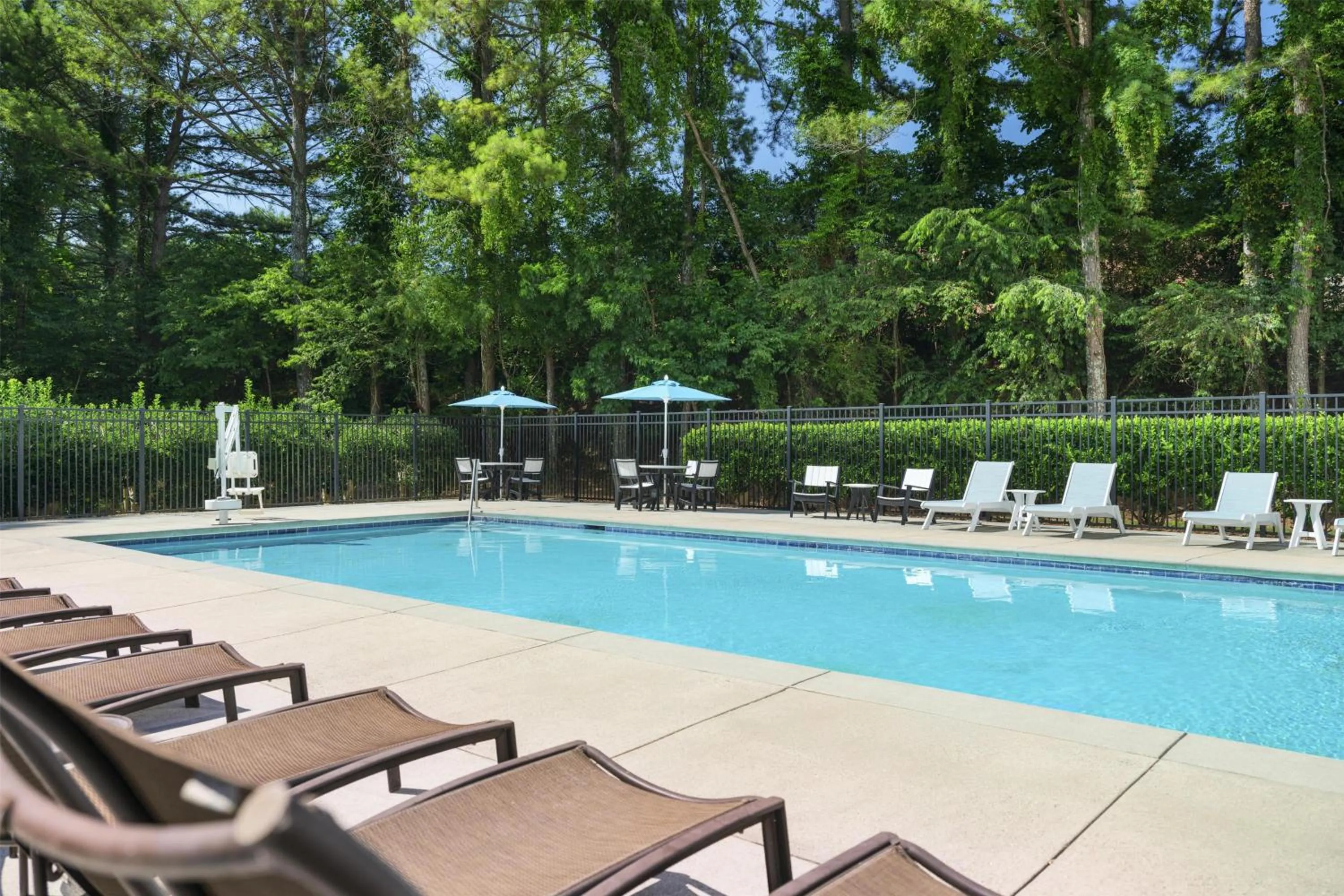 Swimming pool in Hyatt Place Dallas Park Central