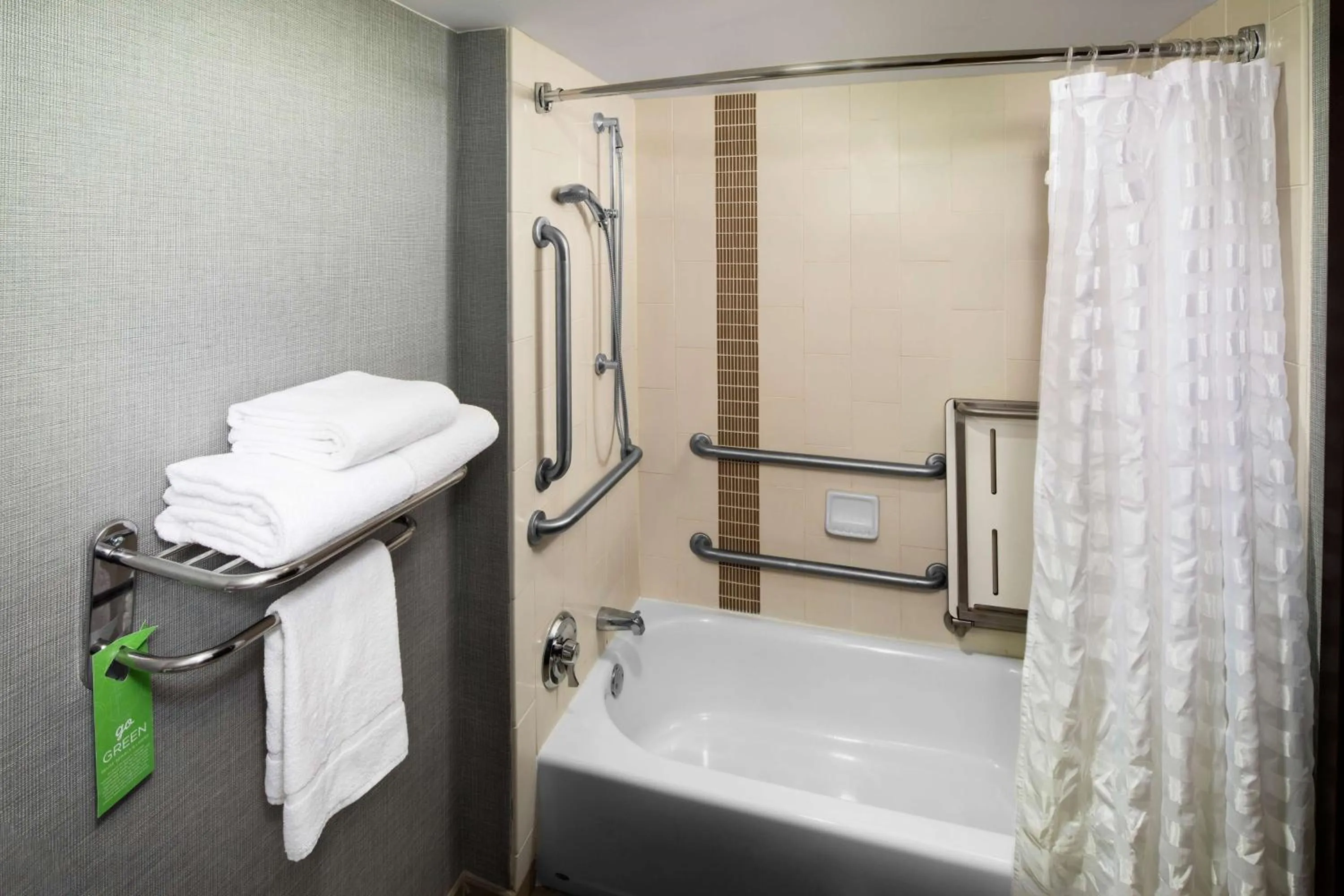 King Room with Sofa Bed and Accessible Tub - Disability Access in Hyatt Place Dallas Park Central
