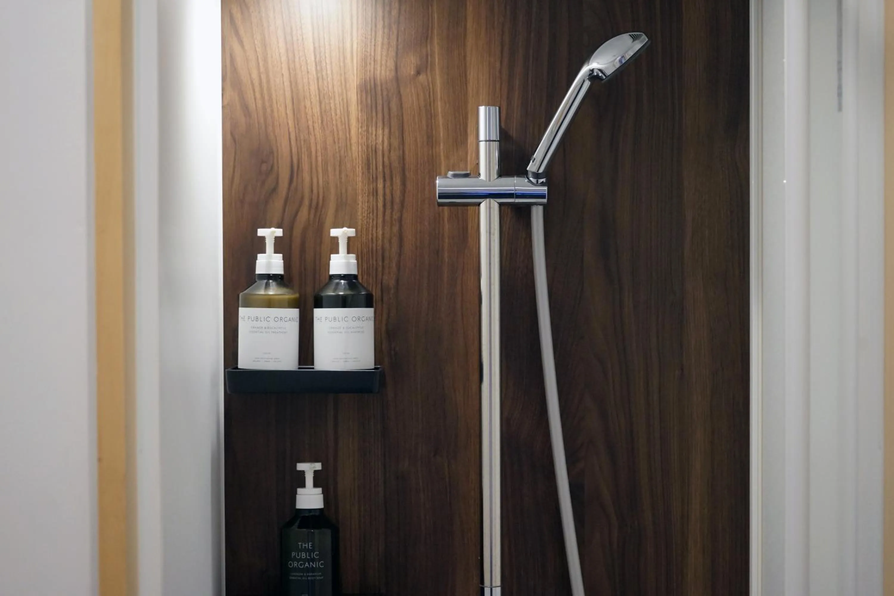 Shower in Tagore Harbor Hostel