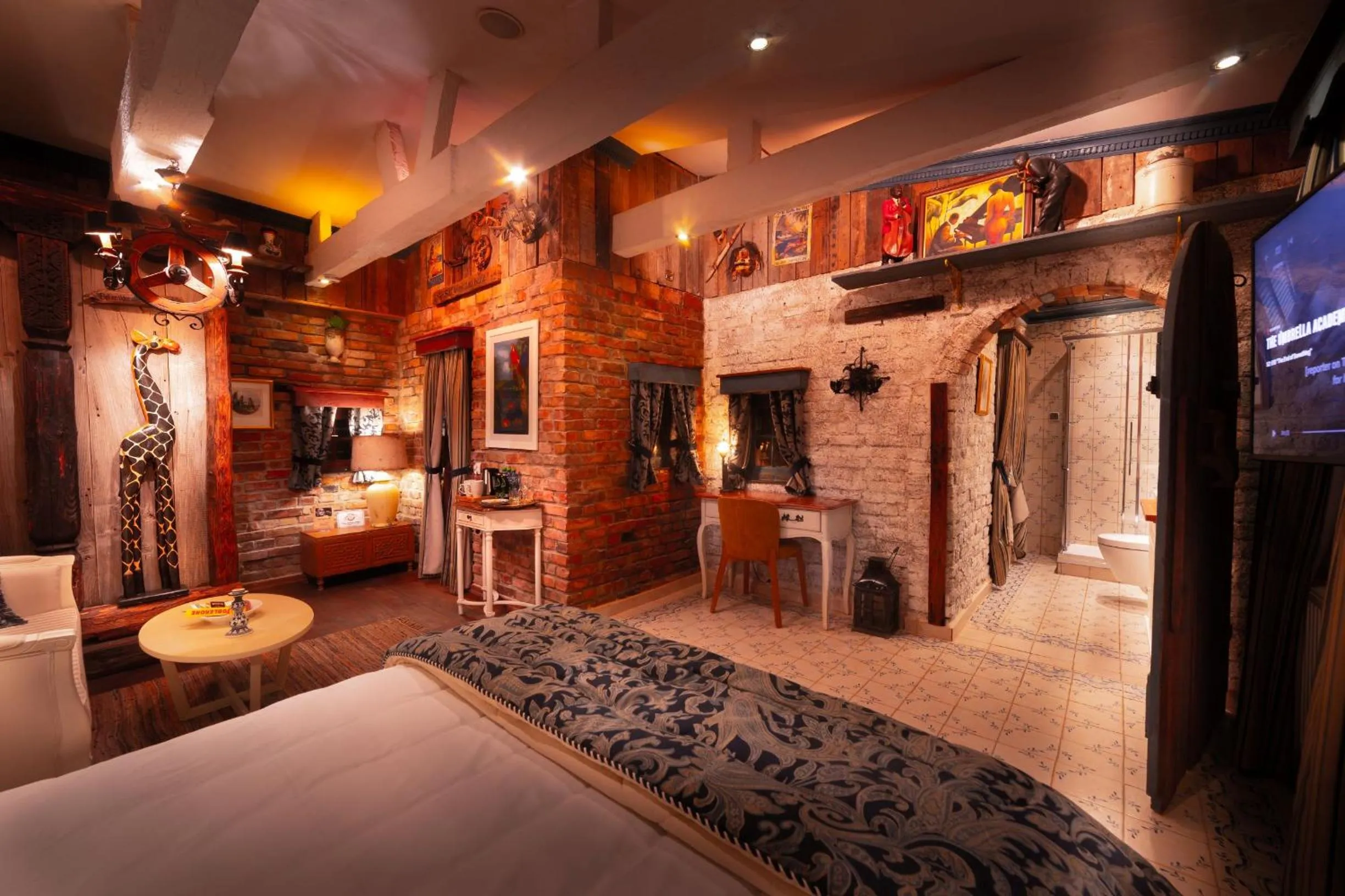 Photo of the whole room, Bed in Paul's Fantasia Boutique Suites