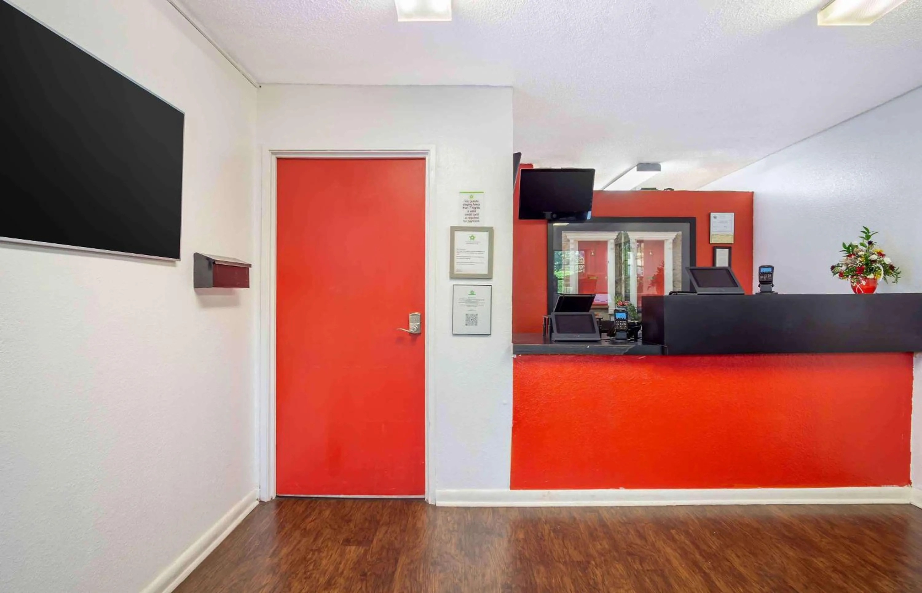 Lobby or reception in Extended Stay America Suites - Charleston - North Charleston